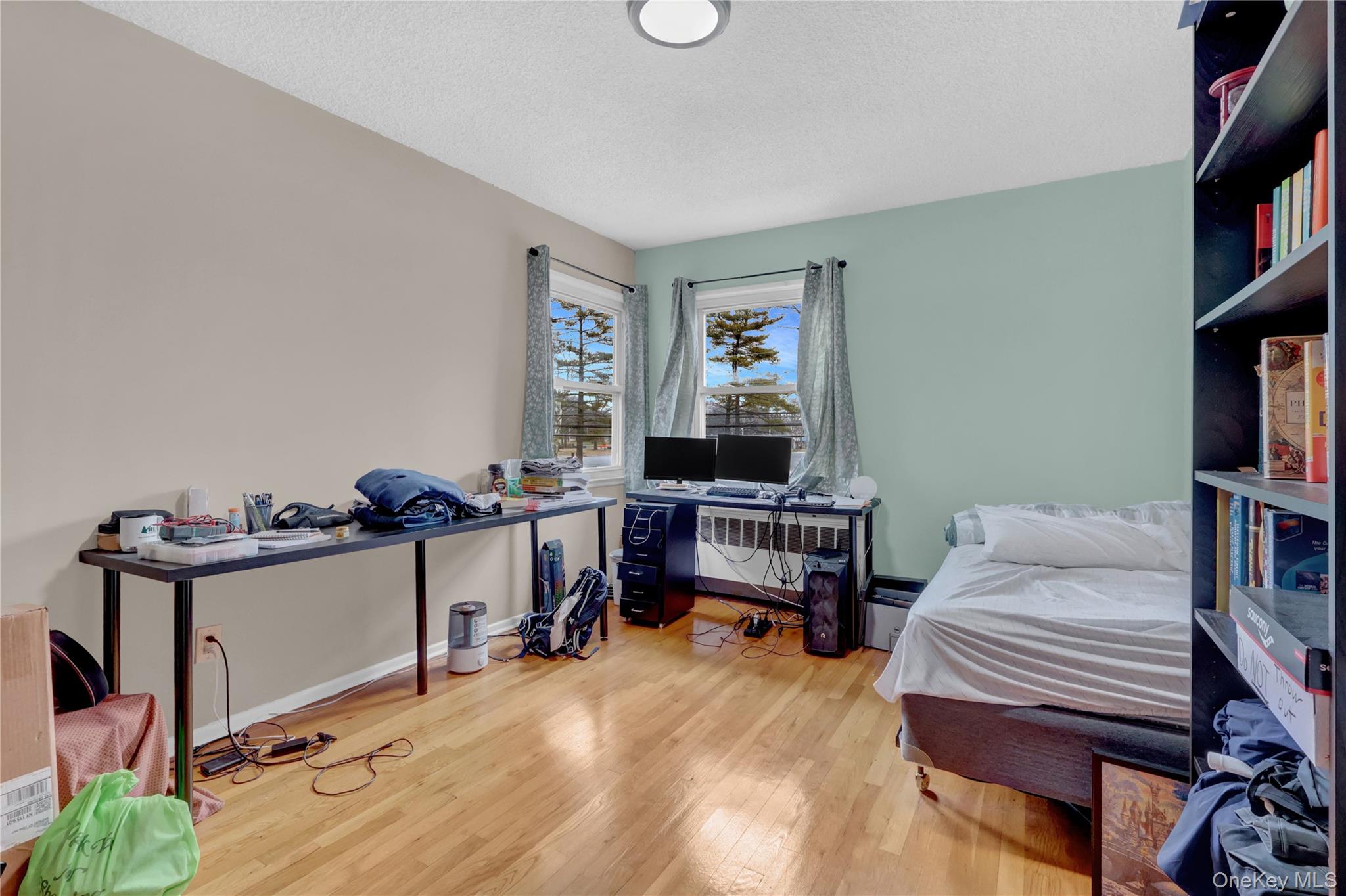 #14 photo, 211 Cantiague Rock Road, Westbury , NY 11590