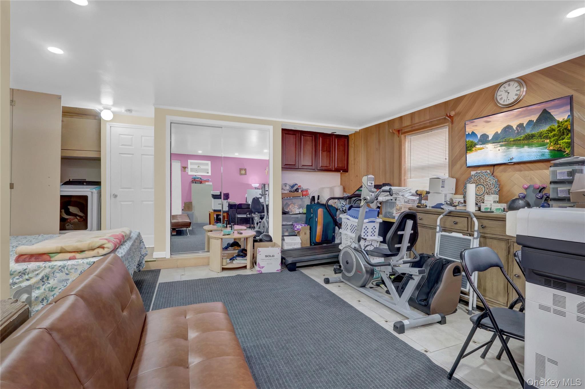 #15 photo, 211 Cantiague Rock Road, Westbury , NY 11590