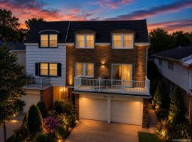 23-10 Waters Edge Drive 贝塞 Bayside, NY