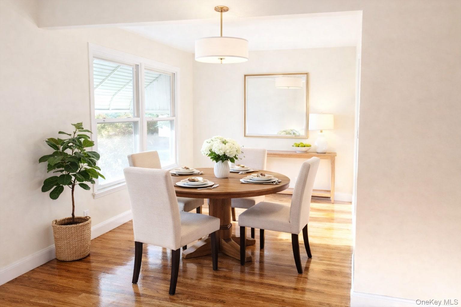 #9 photo, 23-10 Waters Edge Drive, קווינס Bayside , NY 11360