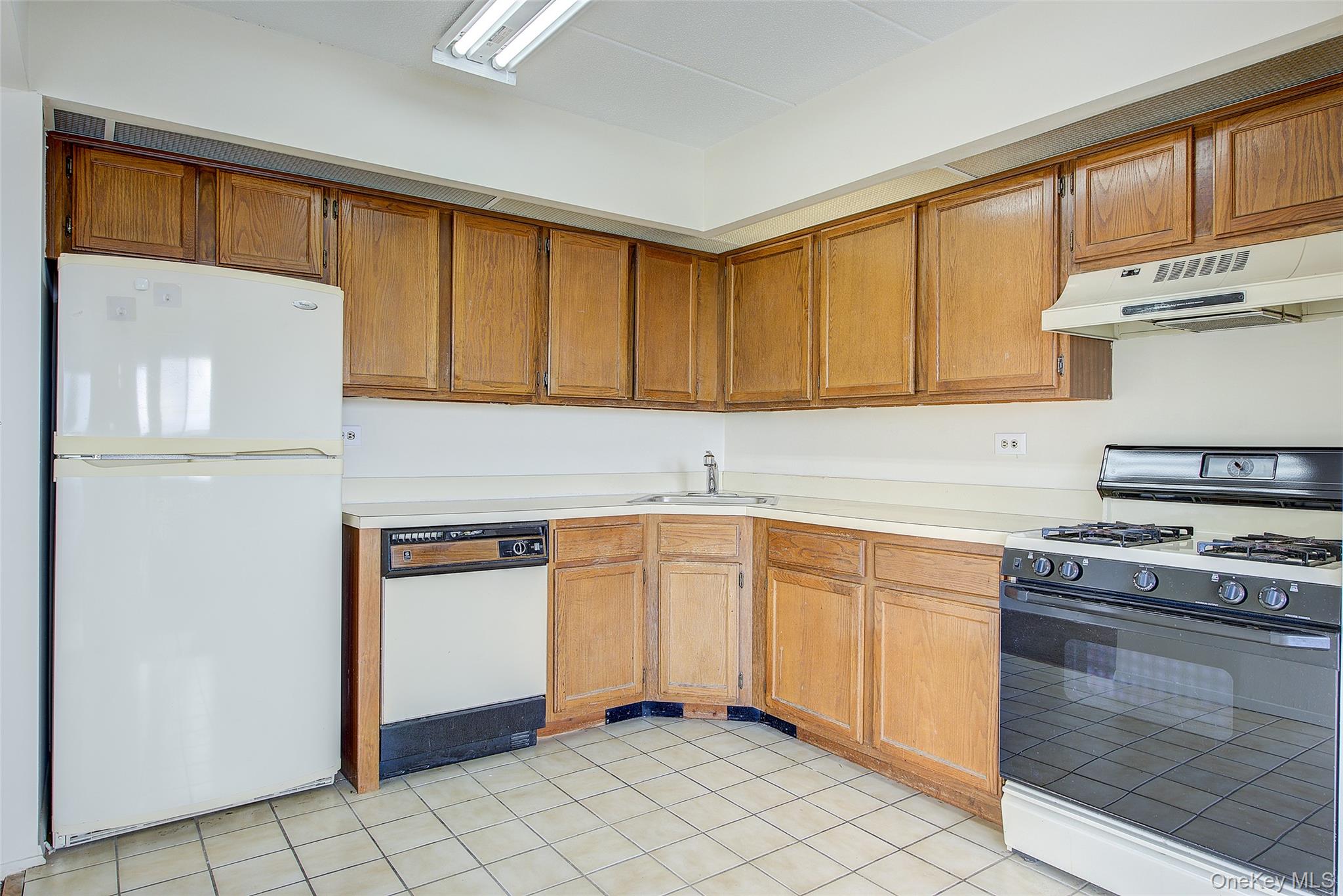 #10 photo, 87-08 Justice Avenue, Elmhurst , NY 11373