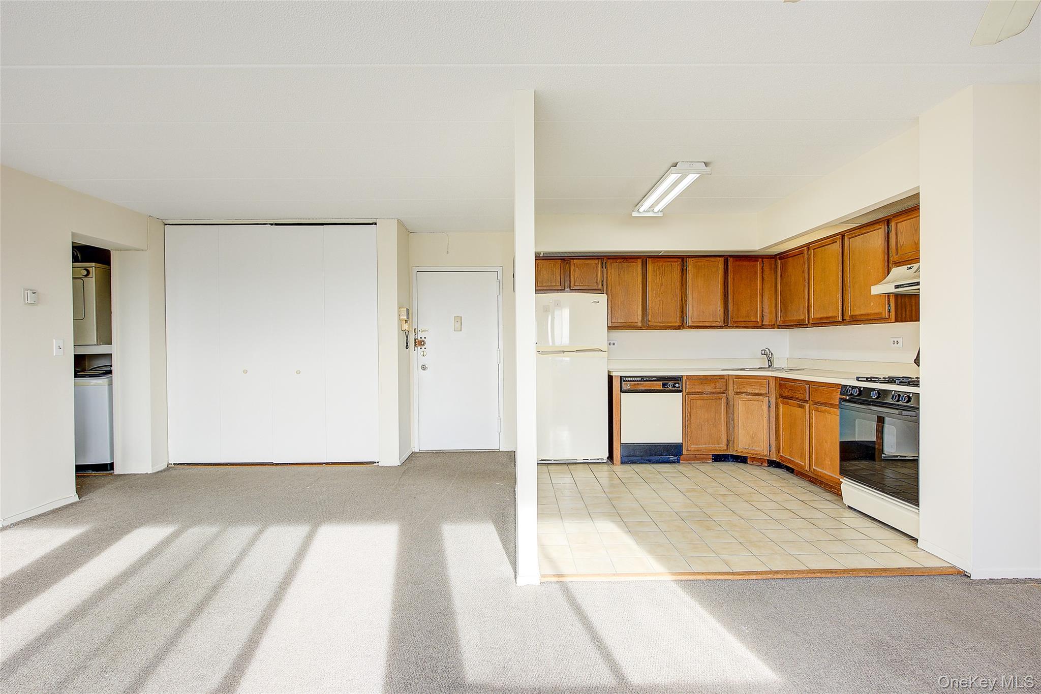 #9 photo, 87-08 Justice Avenue, Elmhurst , NY 11373