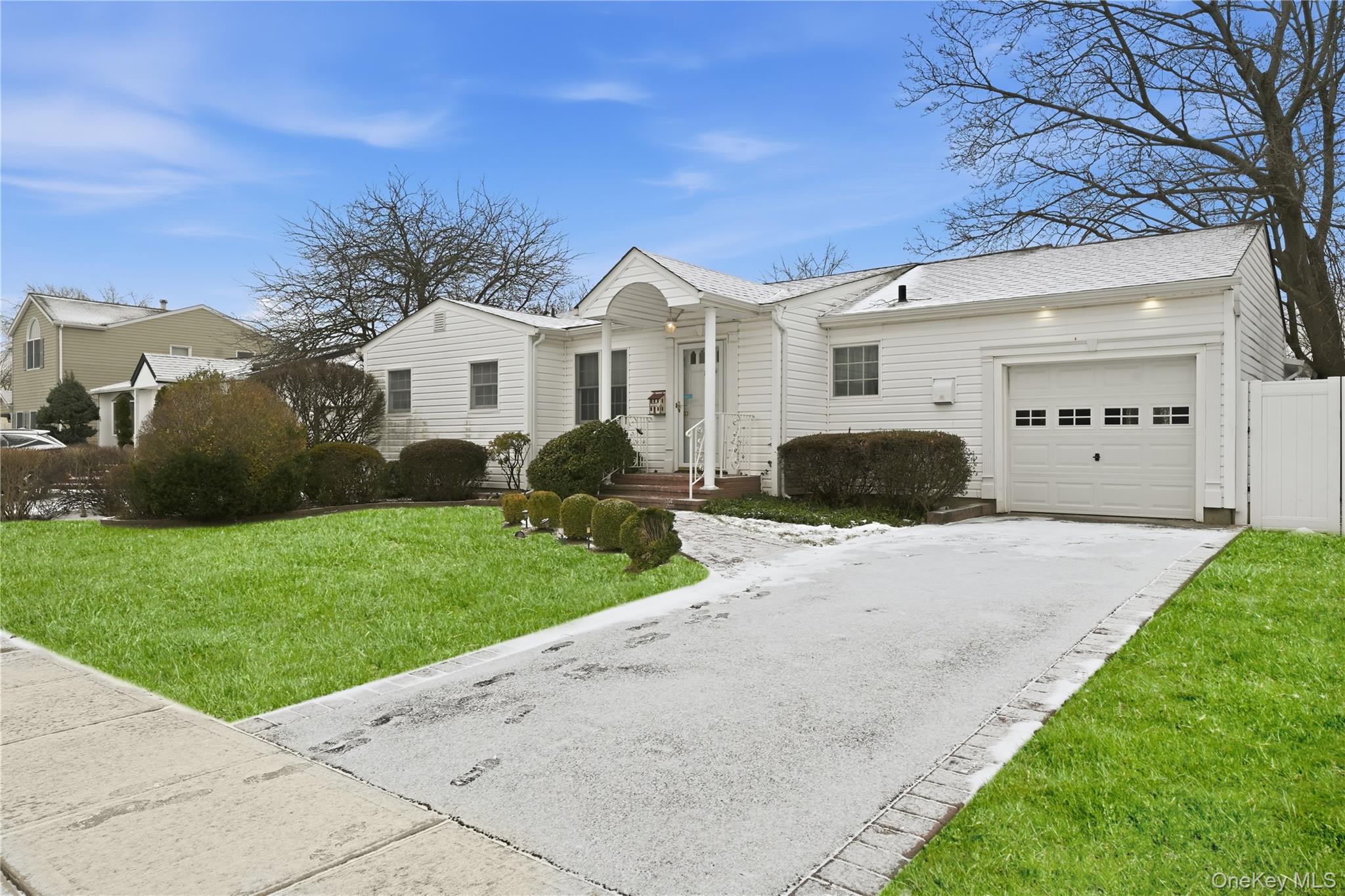 #1 photo, 13 Cynthia Lane, Plainview , NY 11803