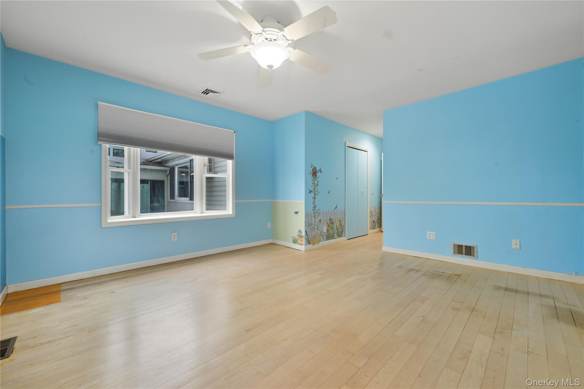 #13 photo, 13 Cynthia Lane, Plainview , NY 11803