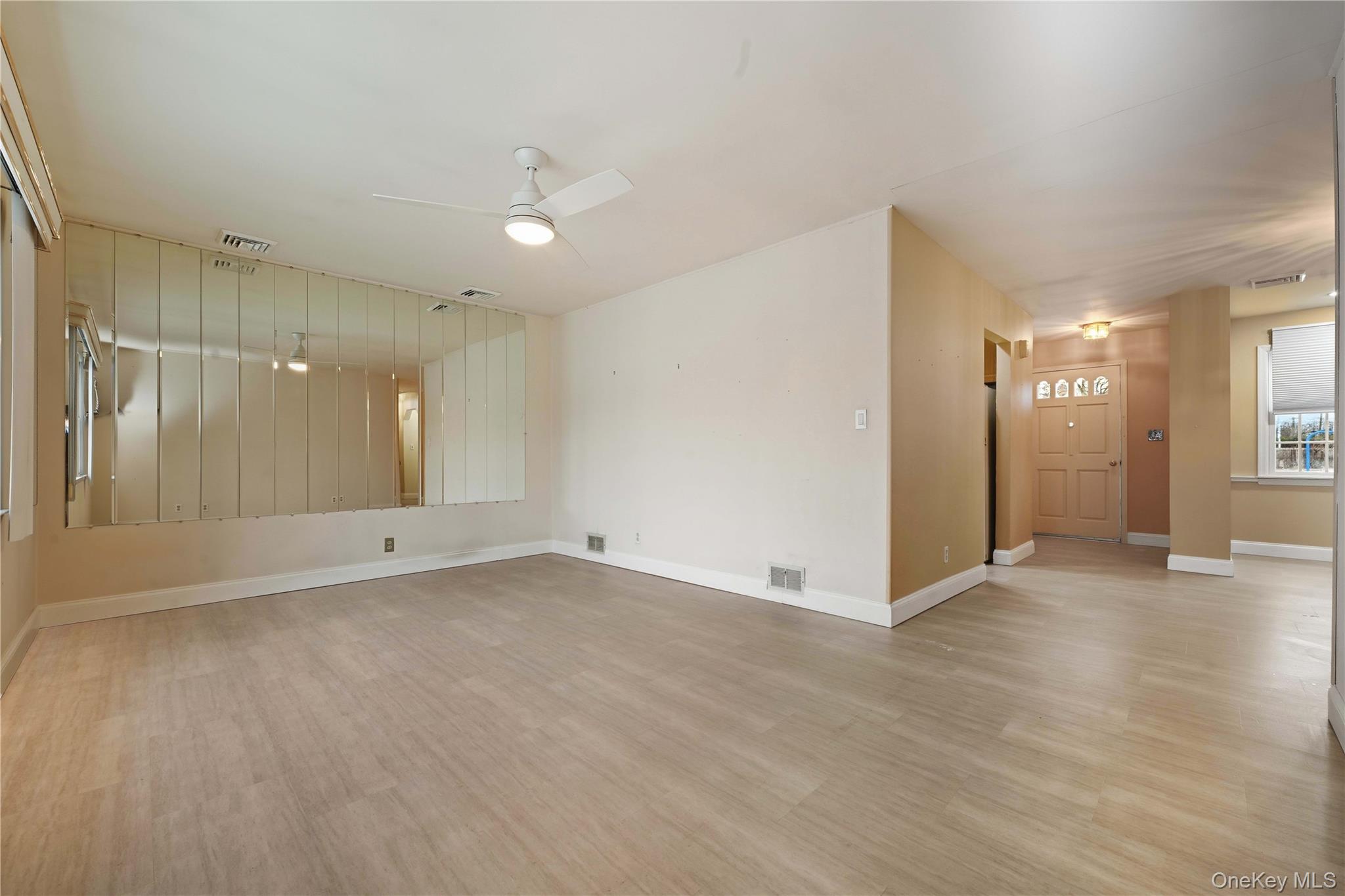 #5 photo, 13 Cynthia Lane, Plainview , NY 11803