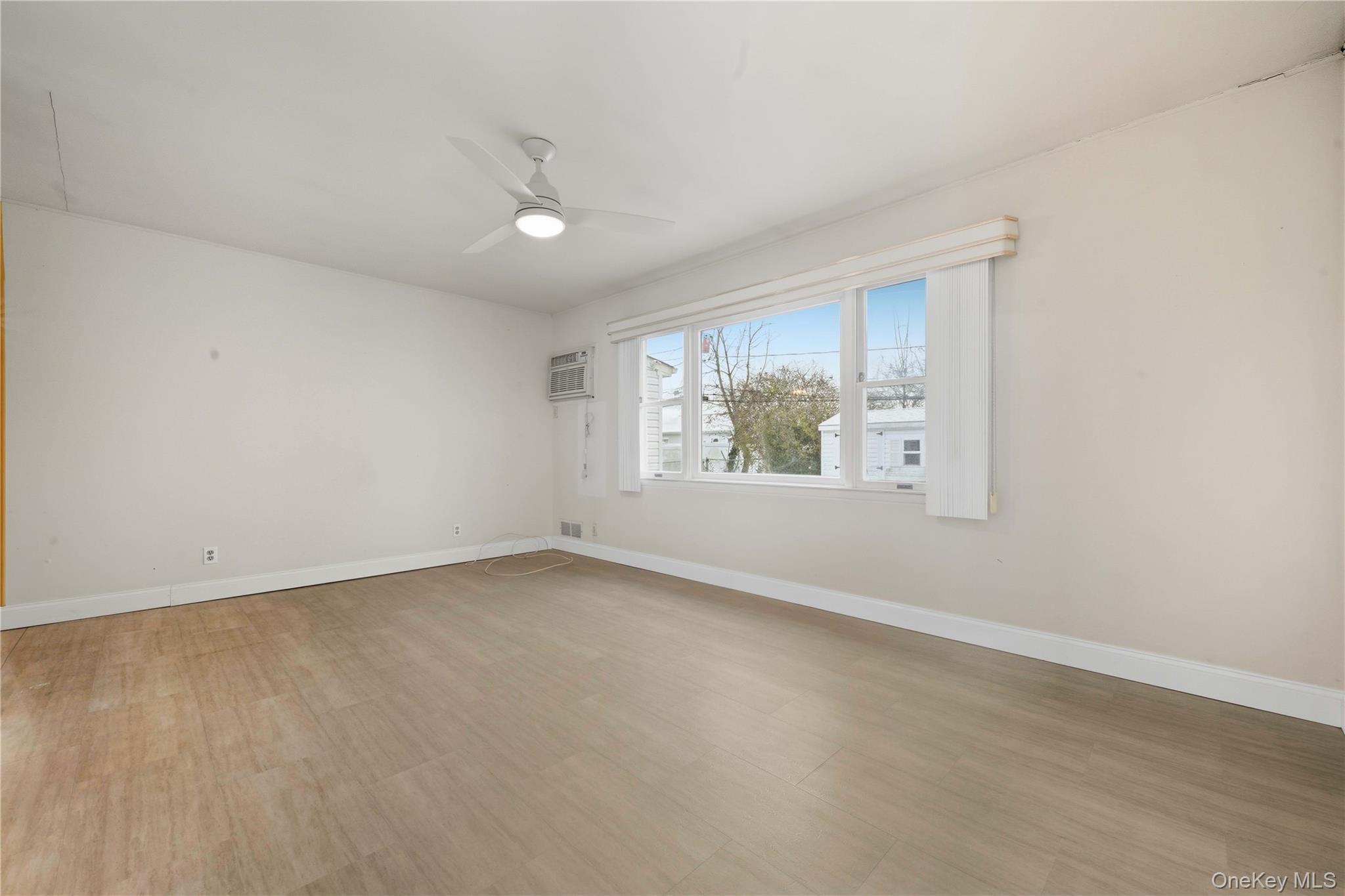 #6 photo, 13 Cynthia Lane, Plainview , NY 11803