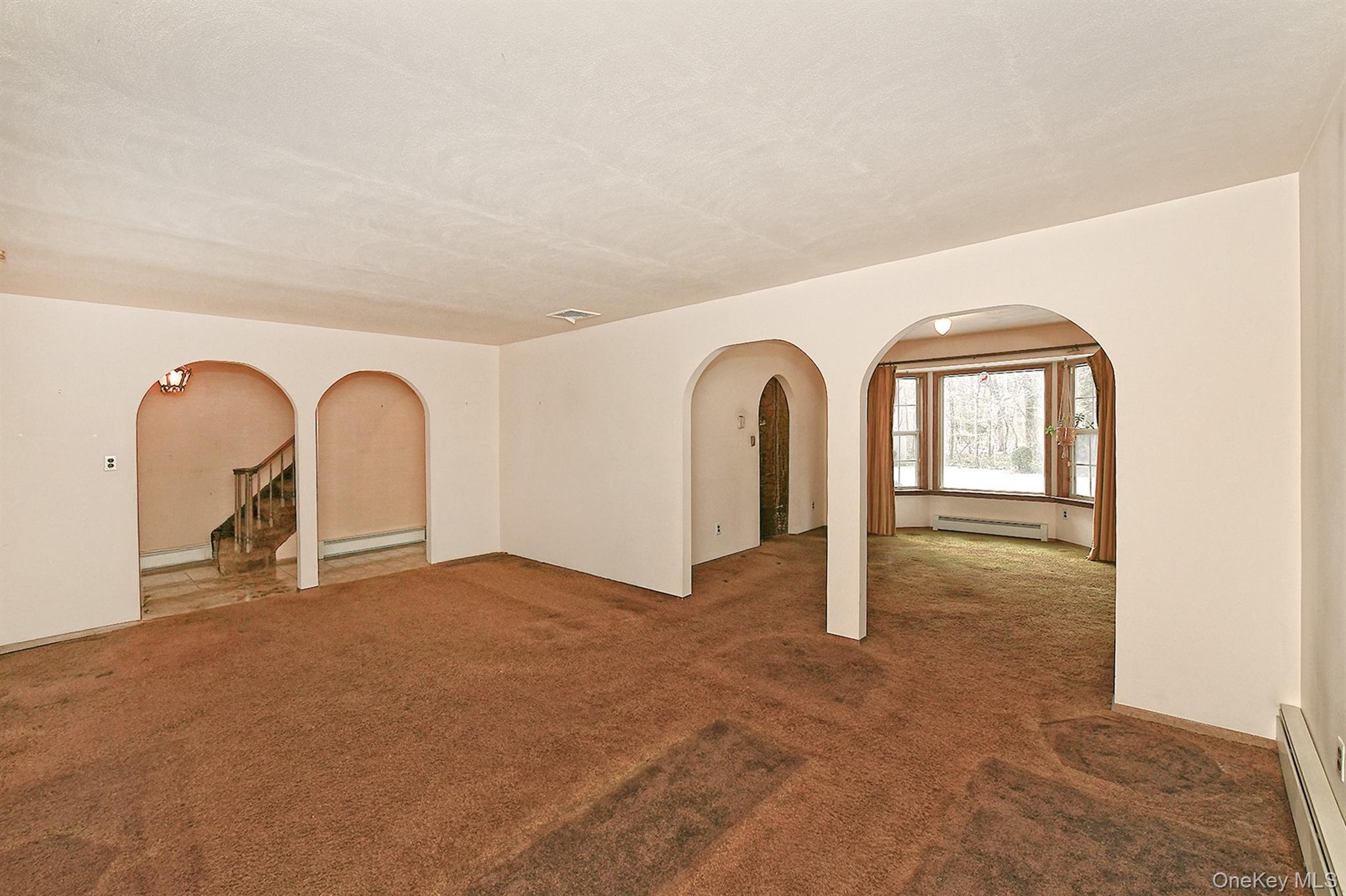 #8 photo, 99 Oakfield Avenue, Dix Hills , NY 11746