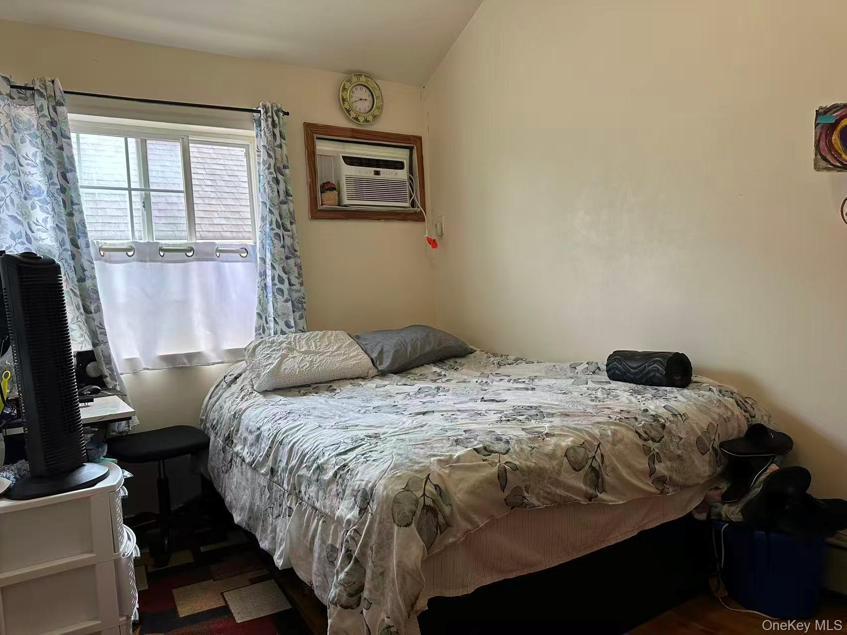 #5 photo, 80-29 57th Street, Glendale , NY 11385