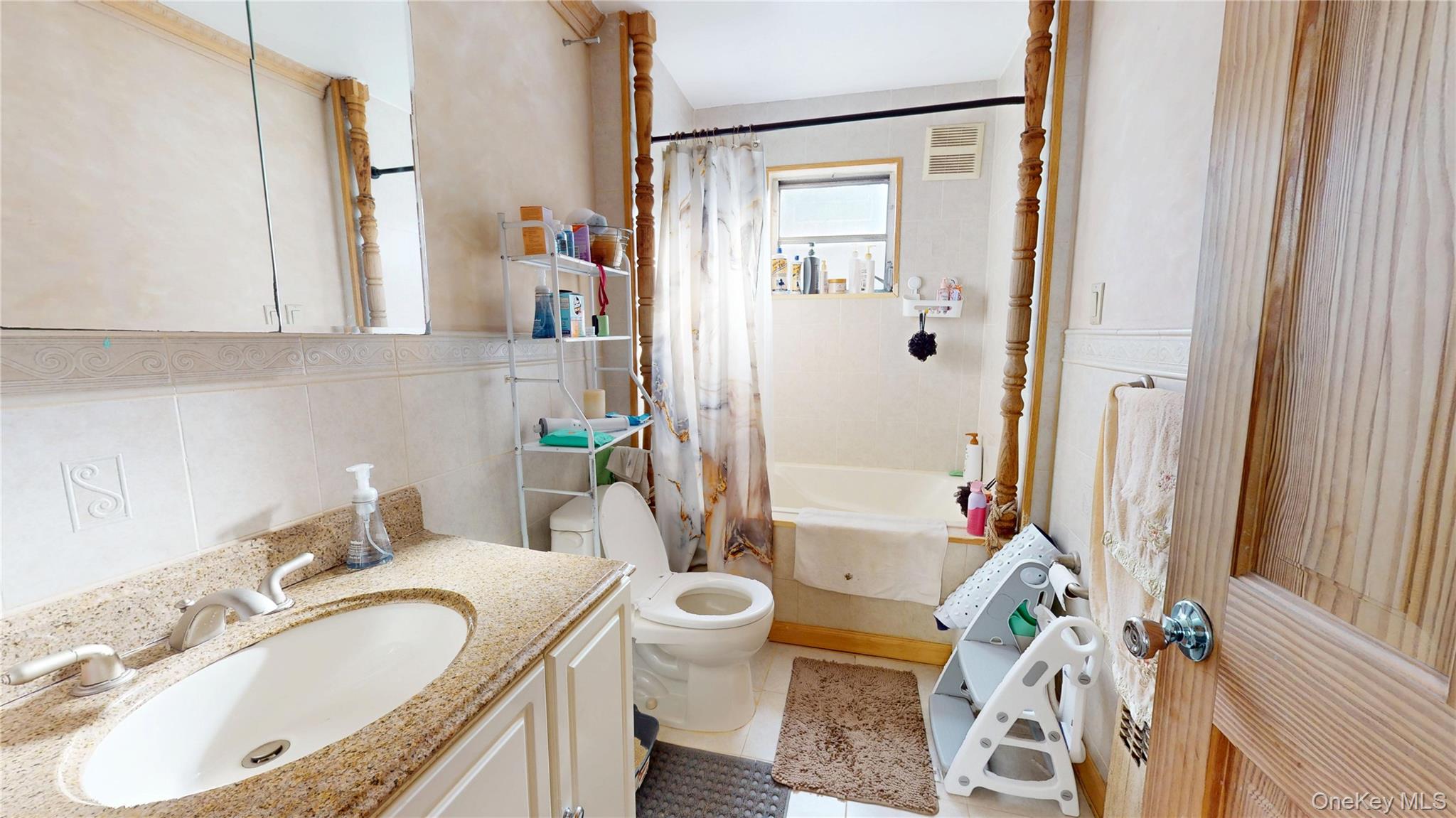 #13 photo, 10931 109th Street, South Ozone Park , NY 11420