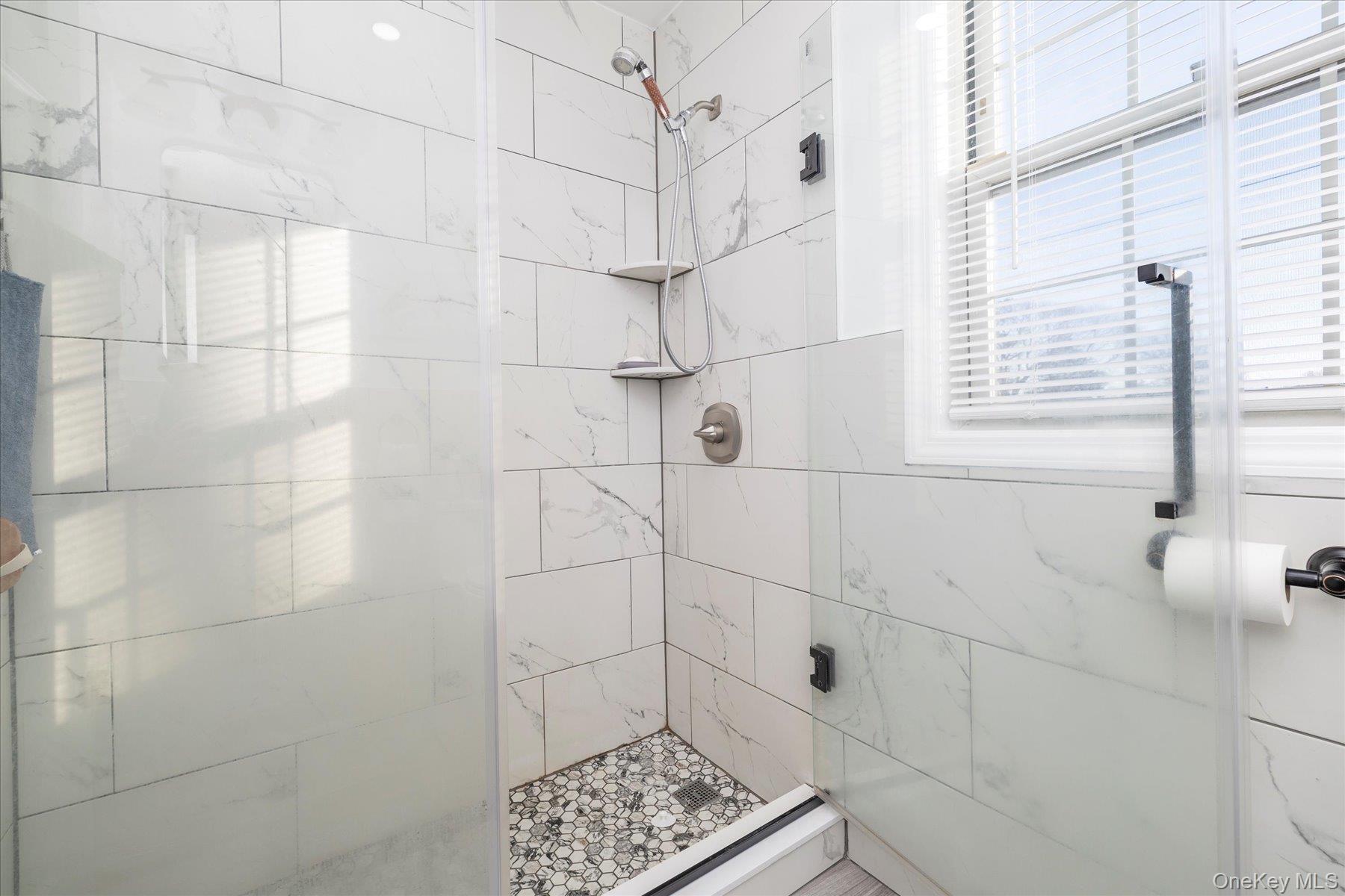 #11 photo, 31 Alden Court, Malverne , NY 11565