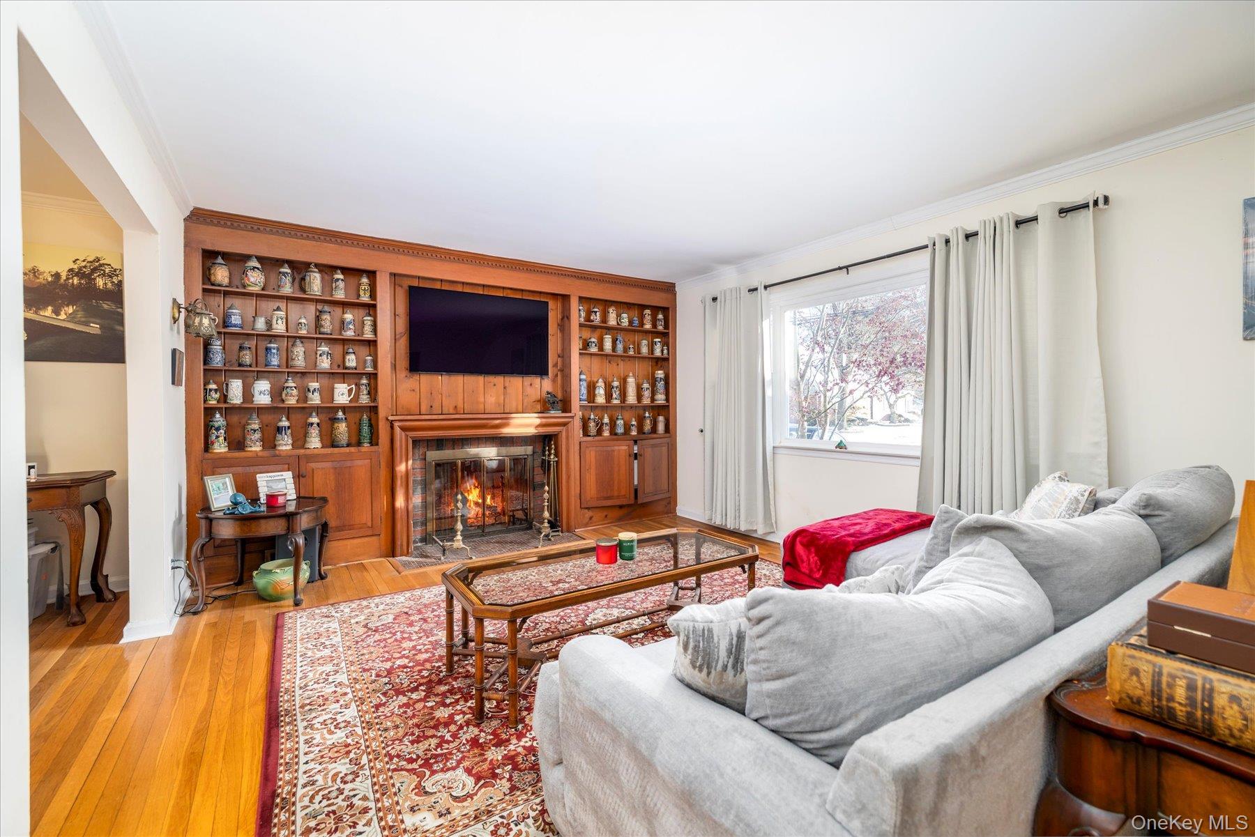 #4 photo, 31 Alden Court, Malverne , NY 11565