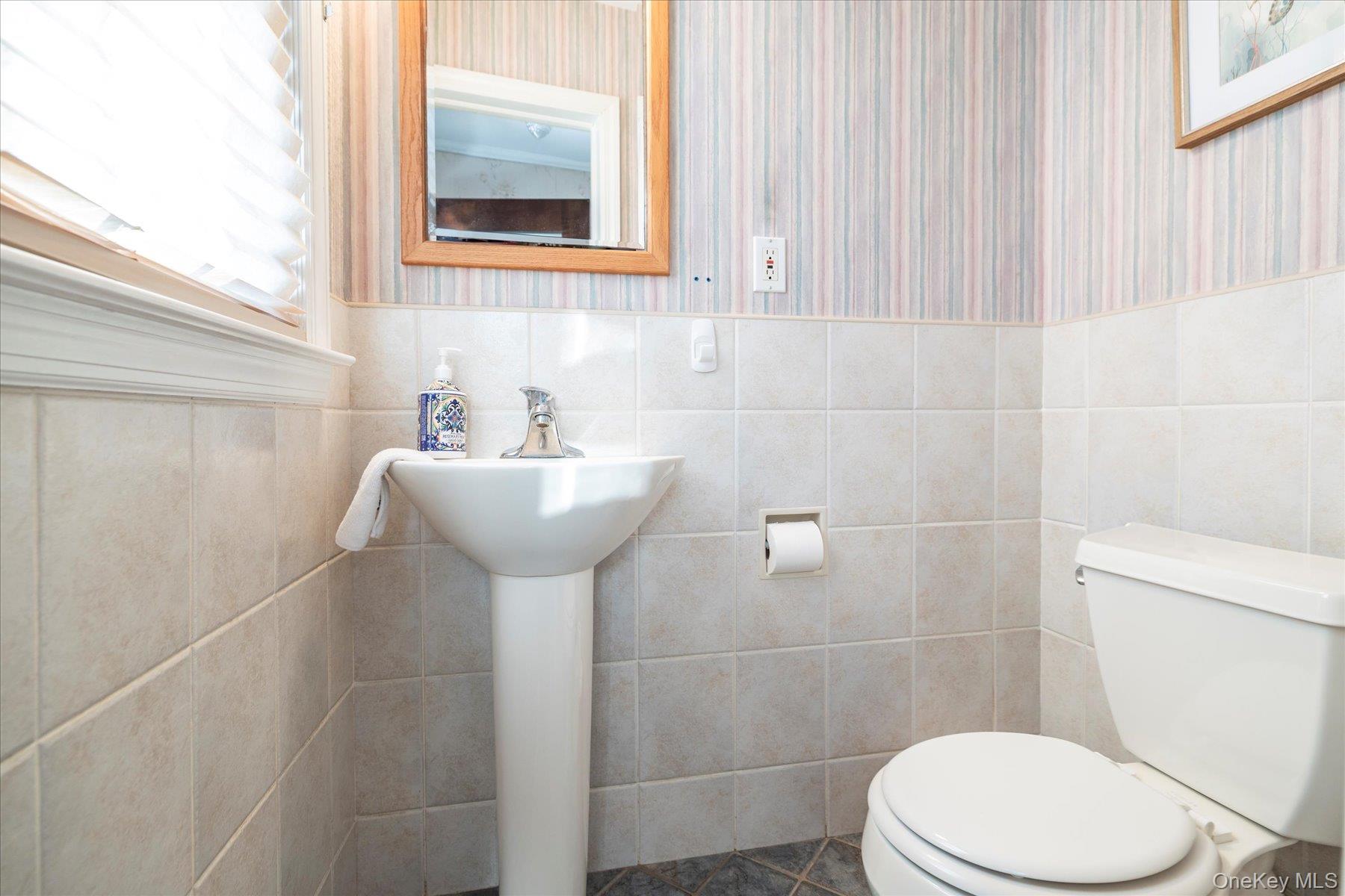 #9 photo, 31 Alden Court, Malverne , NY 11565