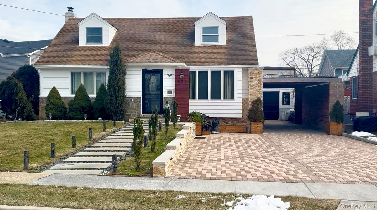 #1 photo, 573 Martin Road, Franklin Square , NY 11010