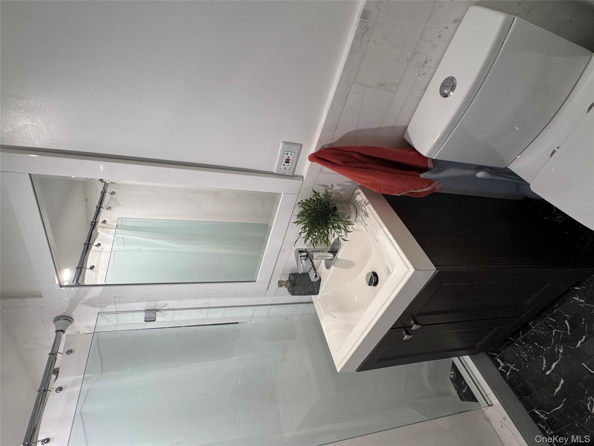 #11 photo, 573 Martin Road, Franklin Square , NY 11010