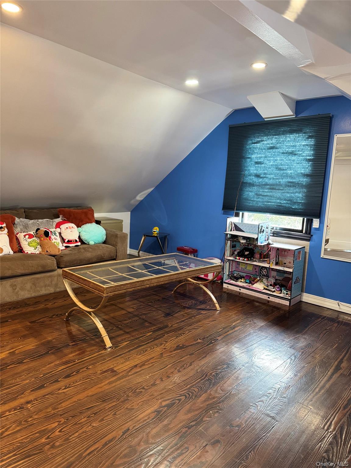 #14 photo, 573 Martin Road, Franklin Square , NY 11010