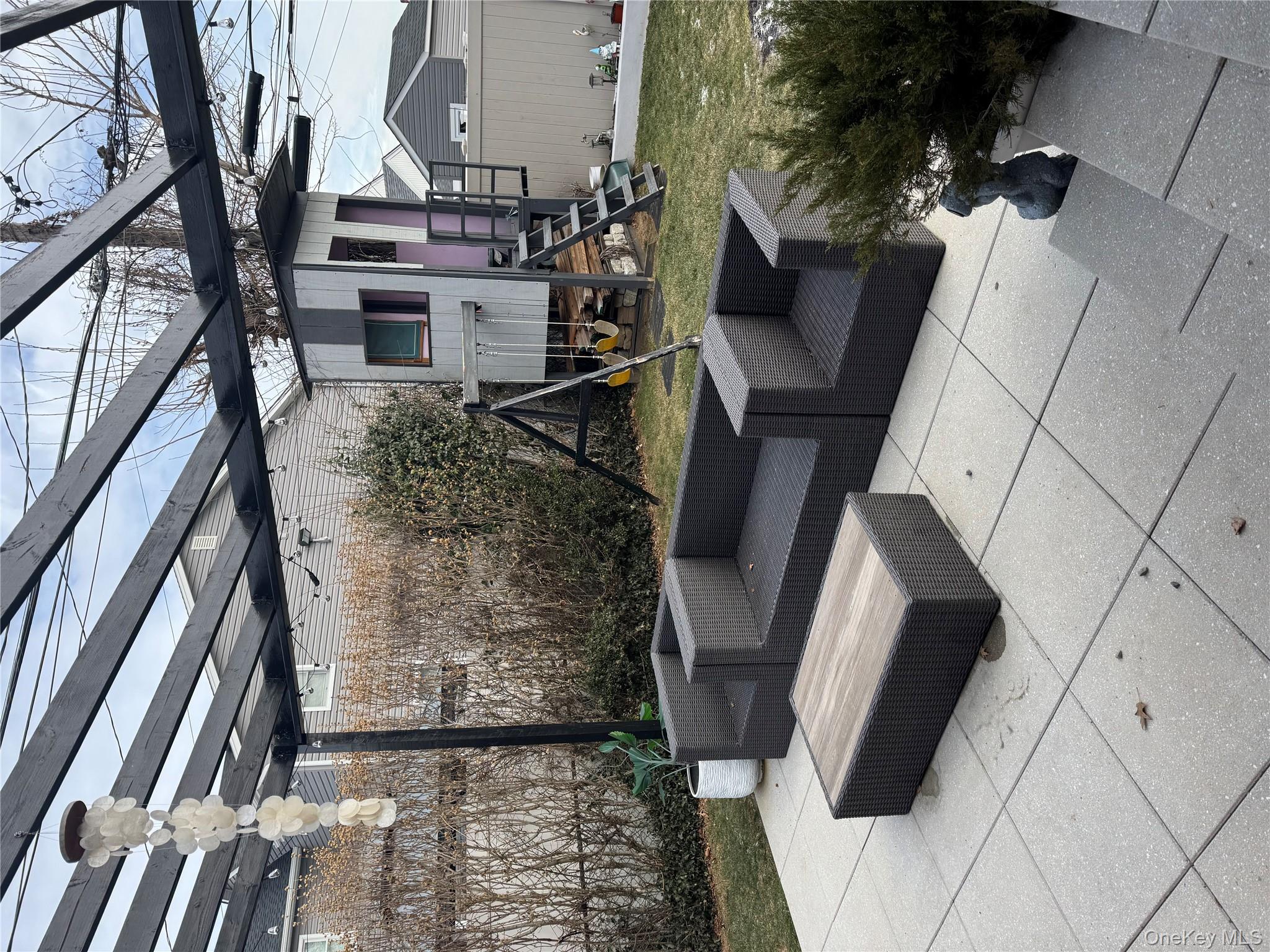 #17 photo, 573 Martin Road, Franklin Square , NY 11010