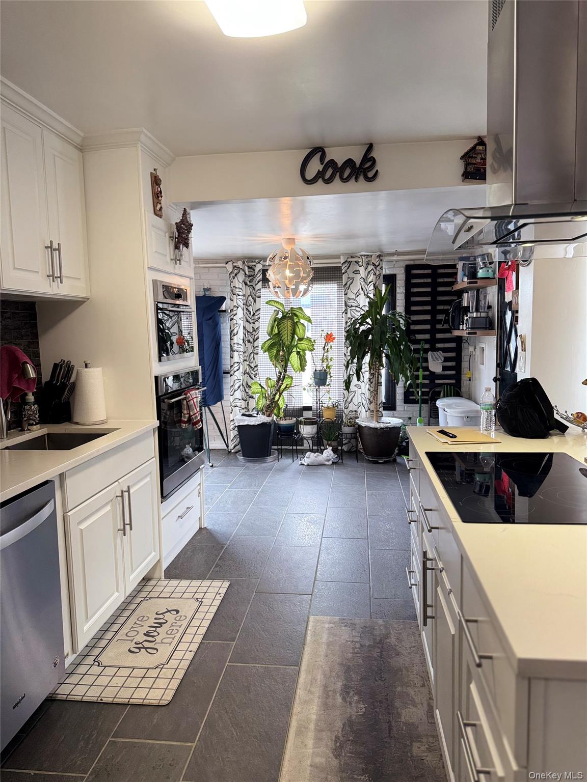 #4 photo, 573 Martin Road, Franklin Square , NY 11010