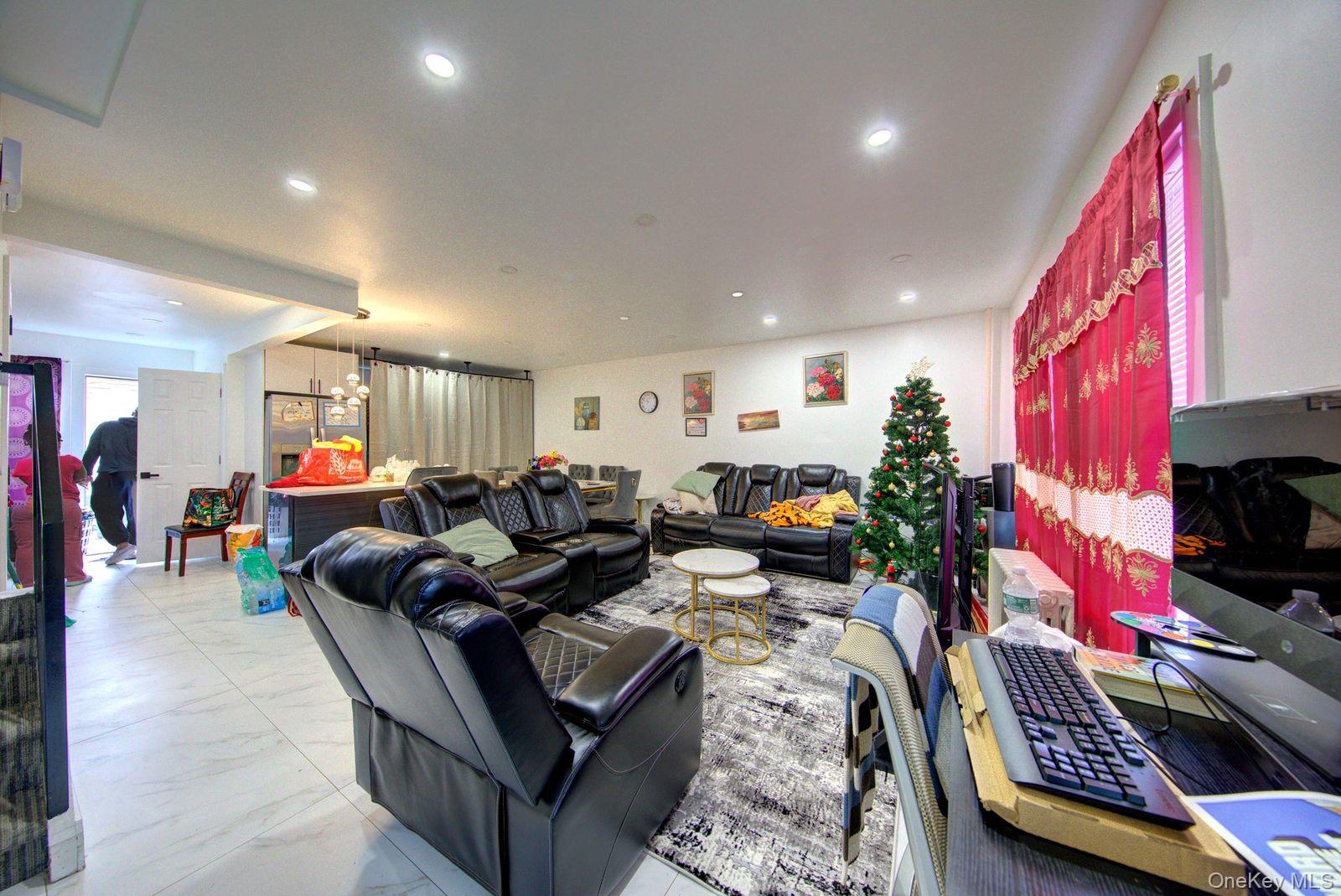 #5 photo, 114-48 200th Street, कुईंस Saint Albans , NY 11412