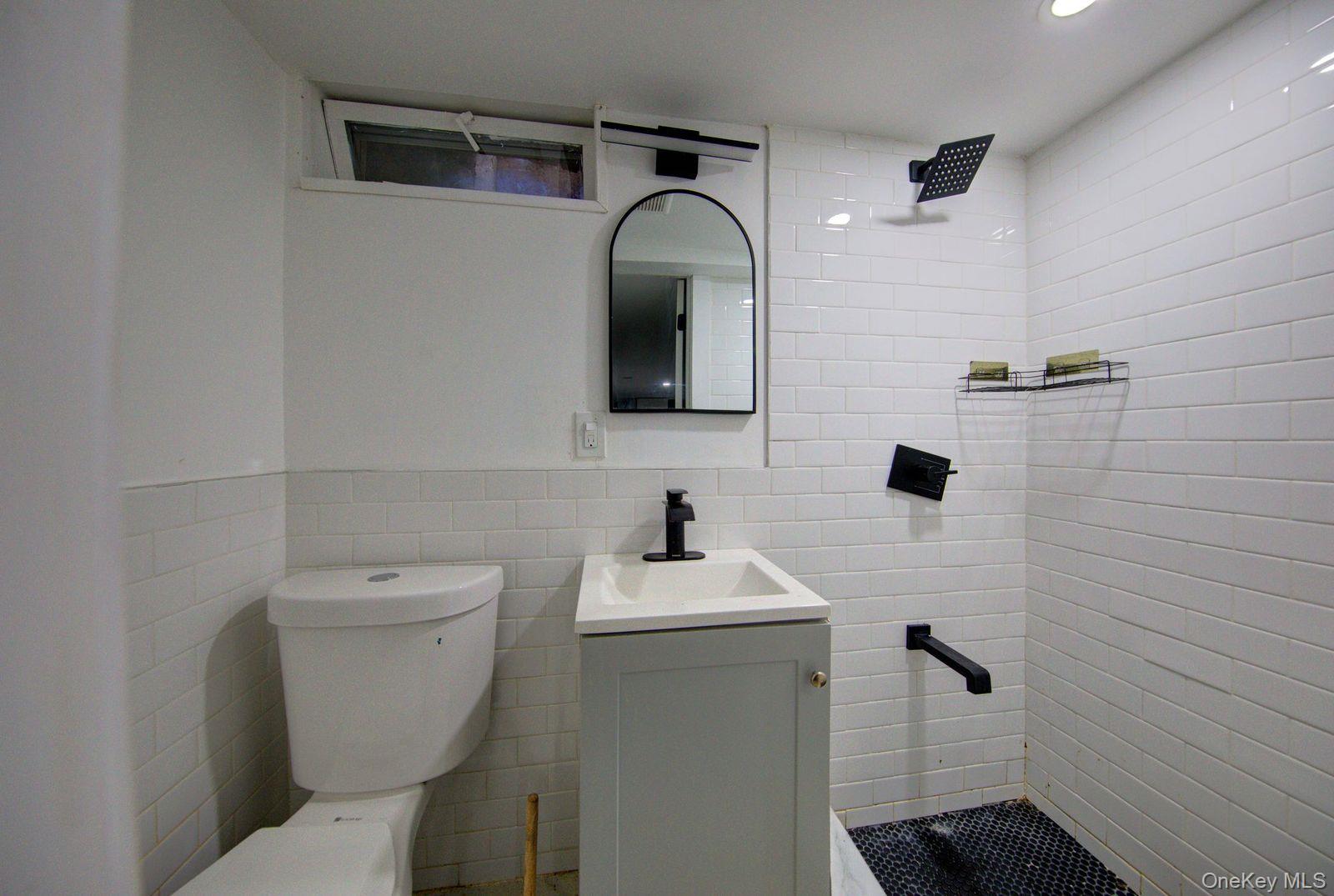 #8 photo, 114-48 200th Street, कुईंस Saint Albans , NY 11412