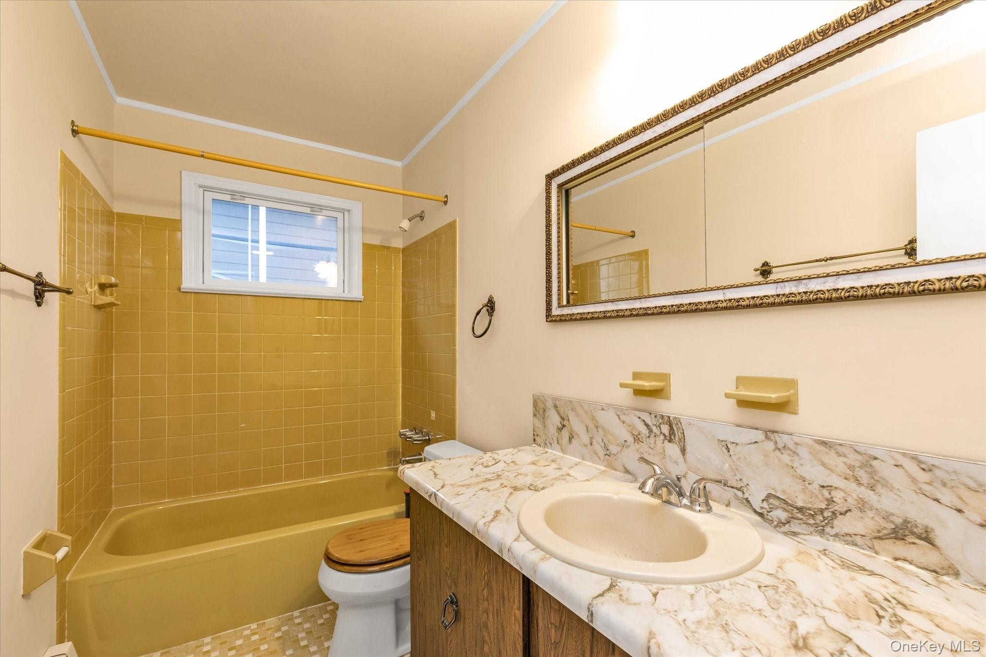 #6 photo, 1835 Cornelius Avenue, Wantagh , NY 11793