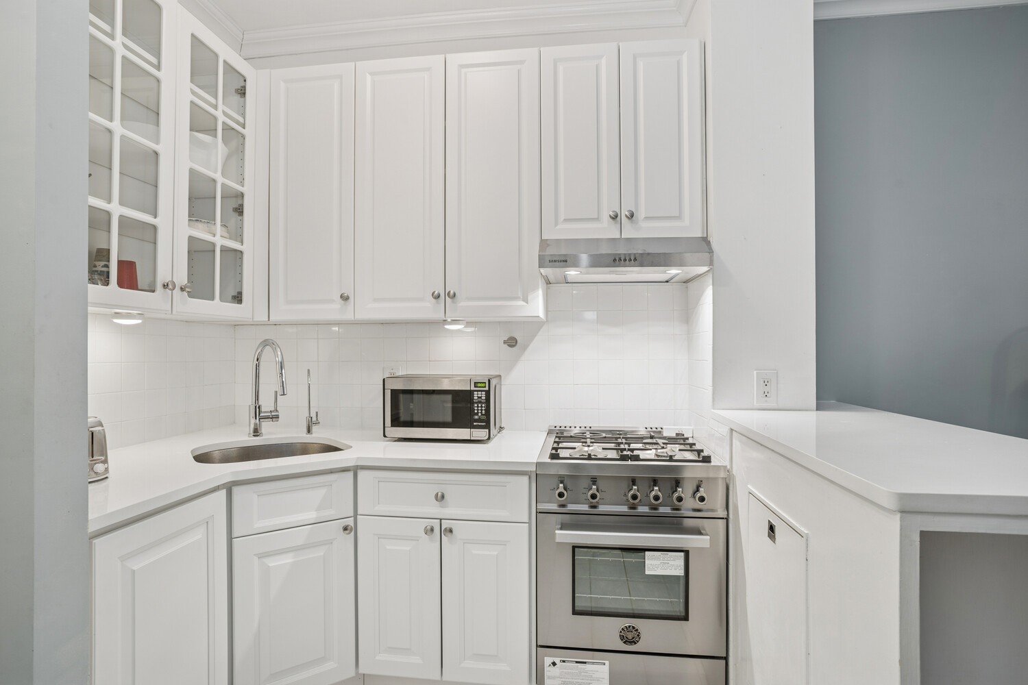 #10 photo, New York City, Yorkville , NY 10128