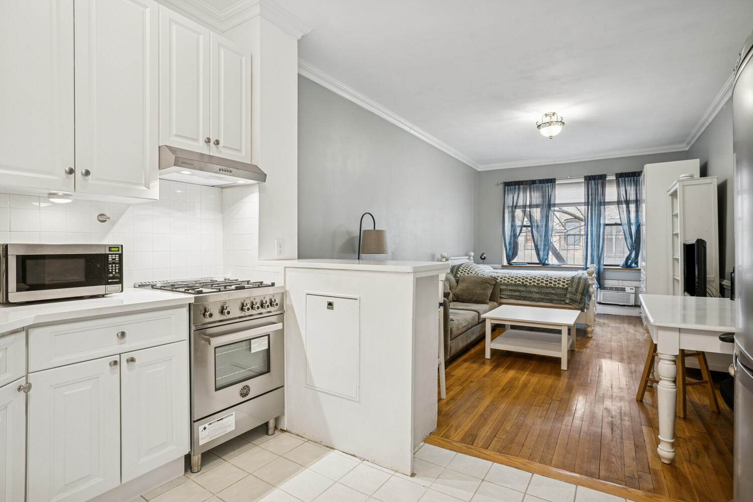 #5 photo, New York City, Yorkville , NY 10128