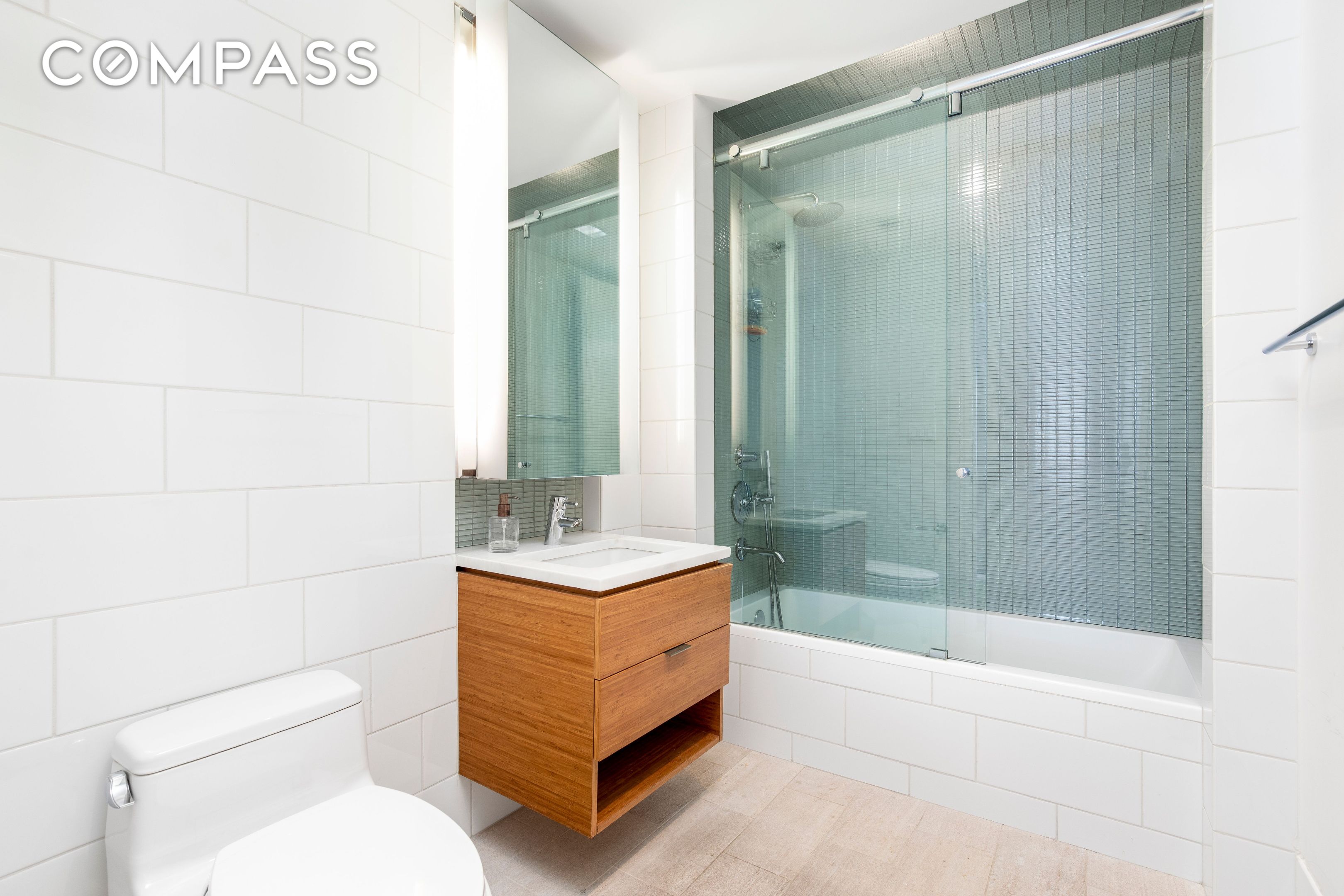 #11 photo, 303 E 33rd Street, Kips Bay , NY 10016