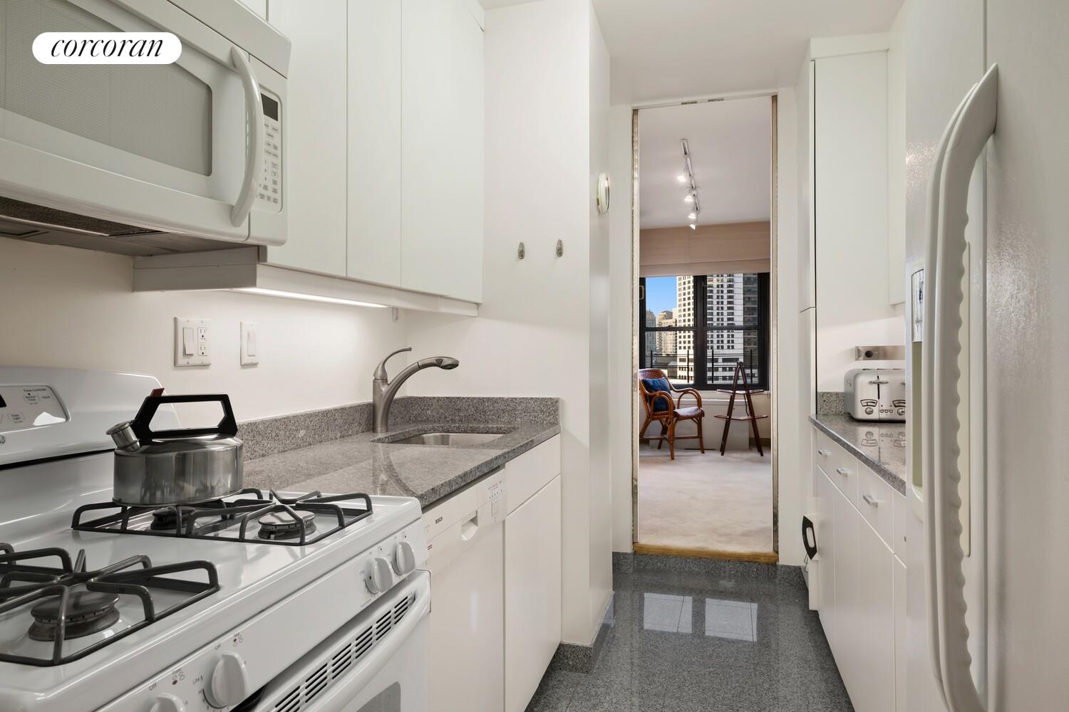 #4 photo, New York City, מנהטן Lincoln Square , NY 10023