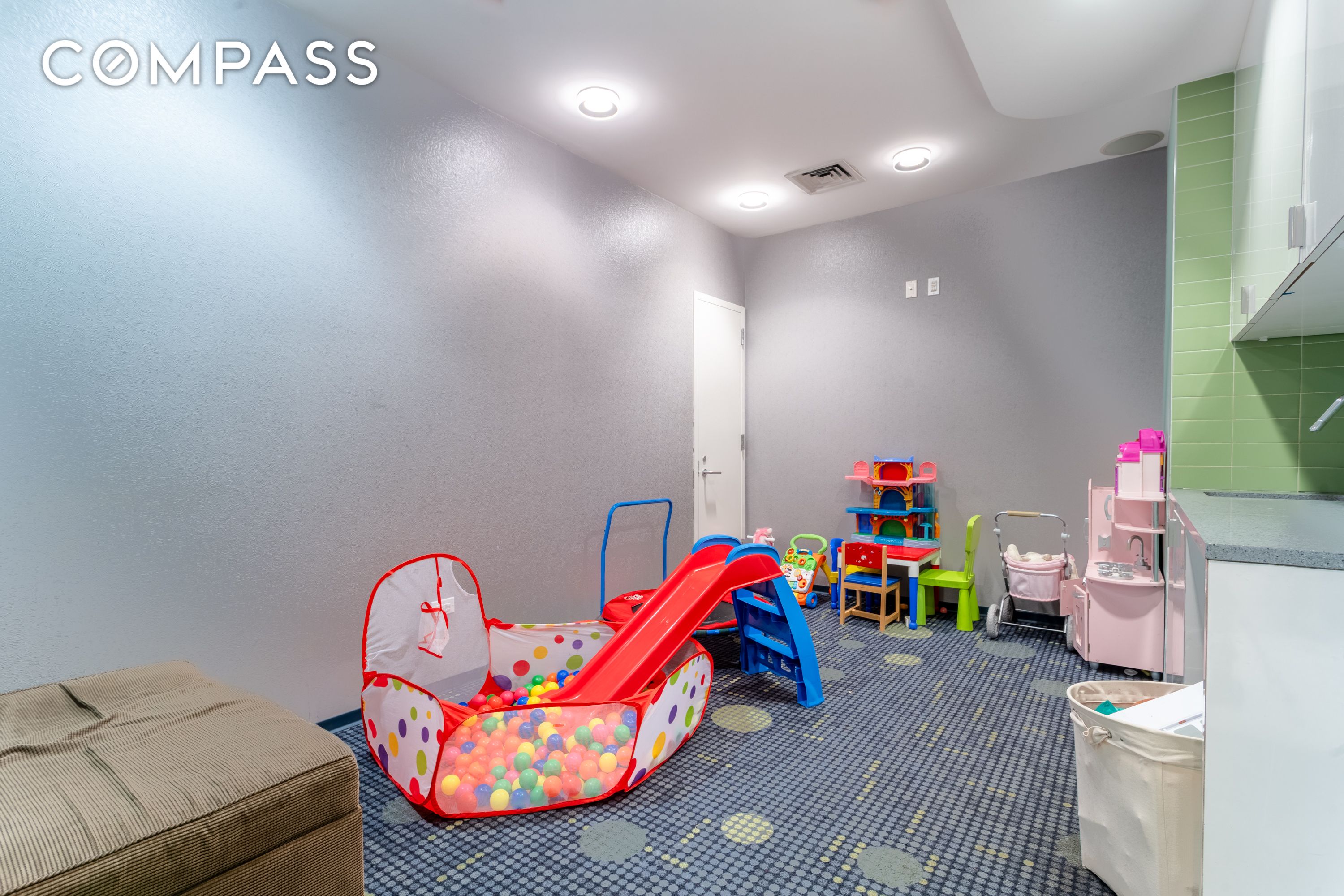 #14 photo, 524 E 72nd Street, Lenox Hill , NY 10021