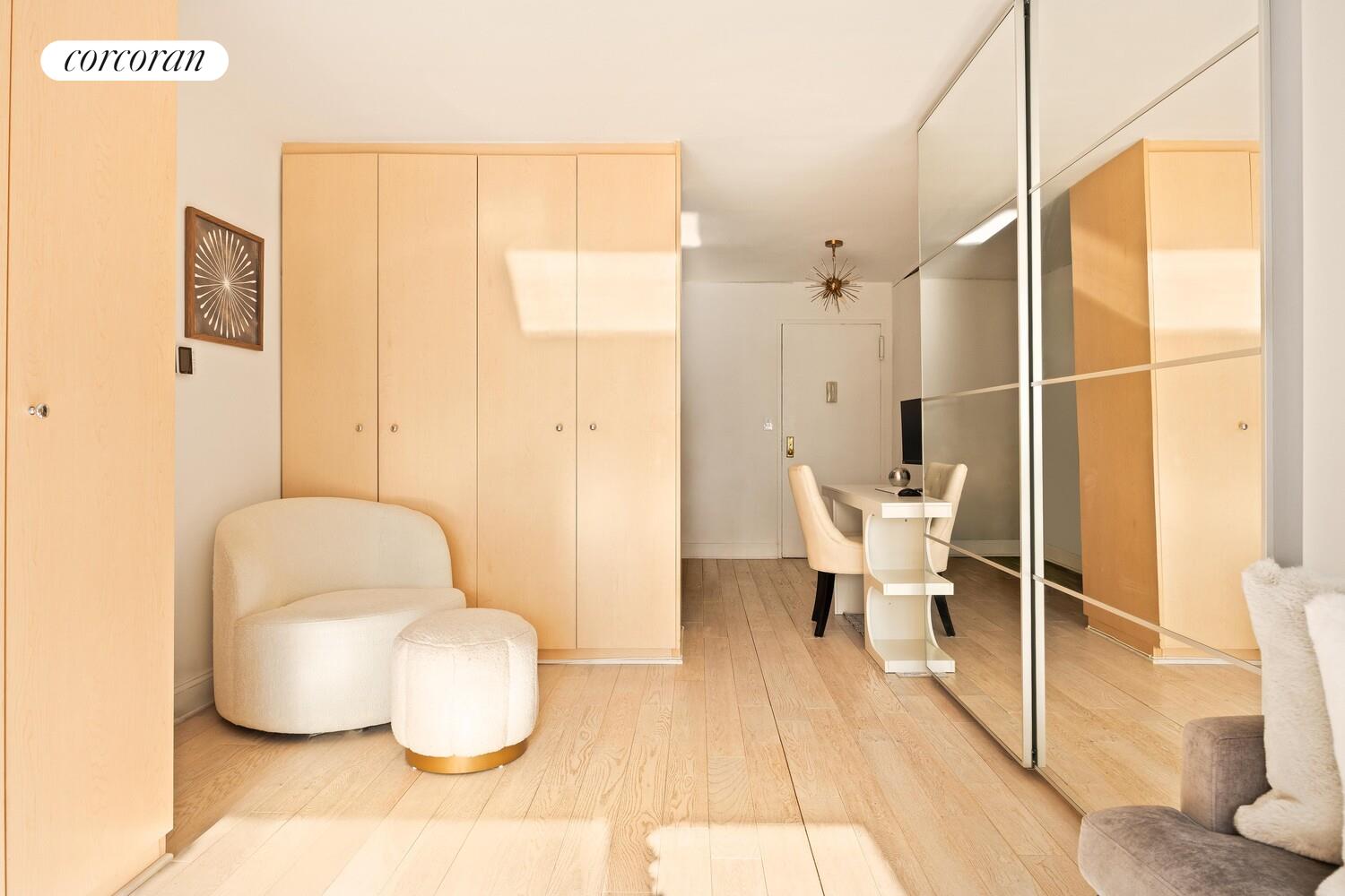 #3 photo, 85 LIVINGSTON Street, Downtown Brooklyn , NY 11201