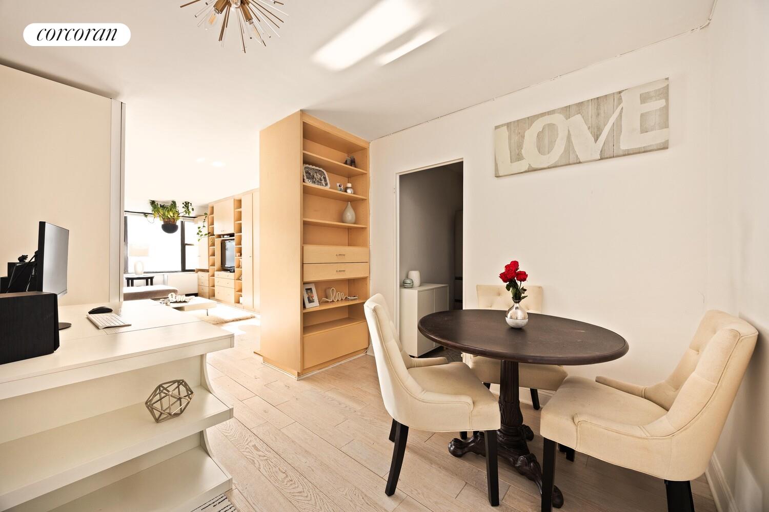 #4 photo, 85 LIVINGSTON Street, Downtown Brooklyn , NY 11201