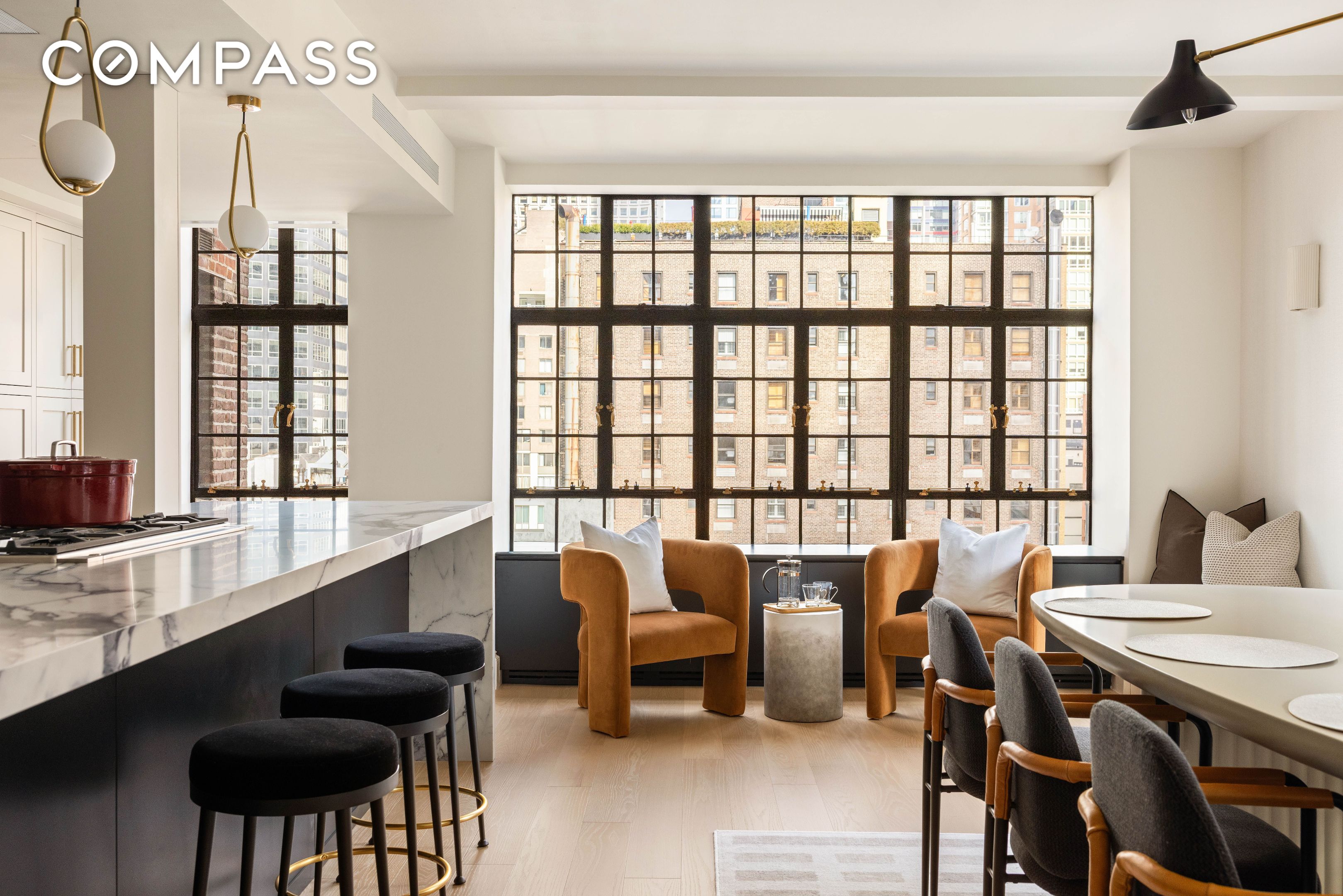 #1 photo, 230 E 50th Street, मैनहटन Midtown East , NY 10022