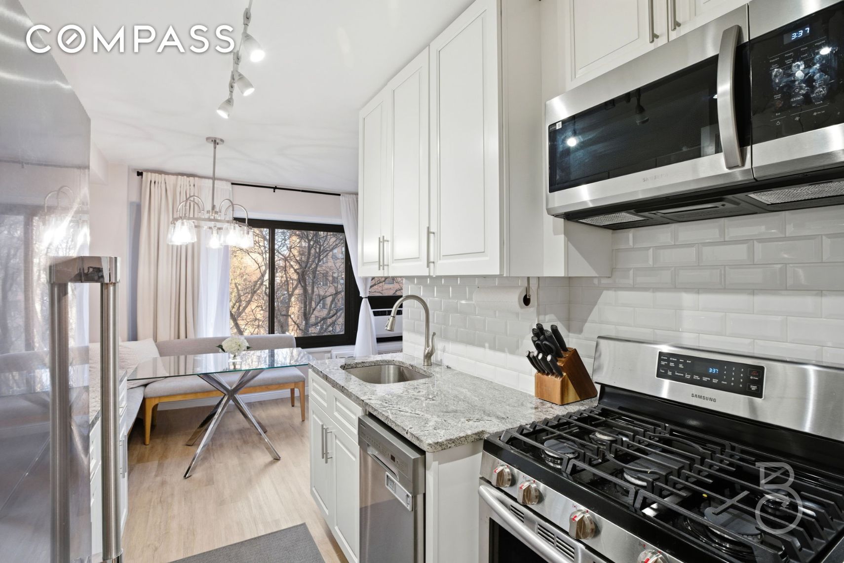 #1 photo, 33-64 21st Street, קווינס Astoria , NY 11106