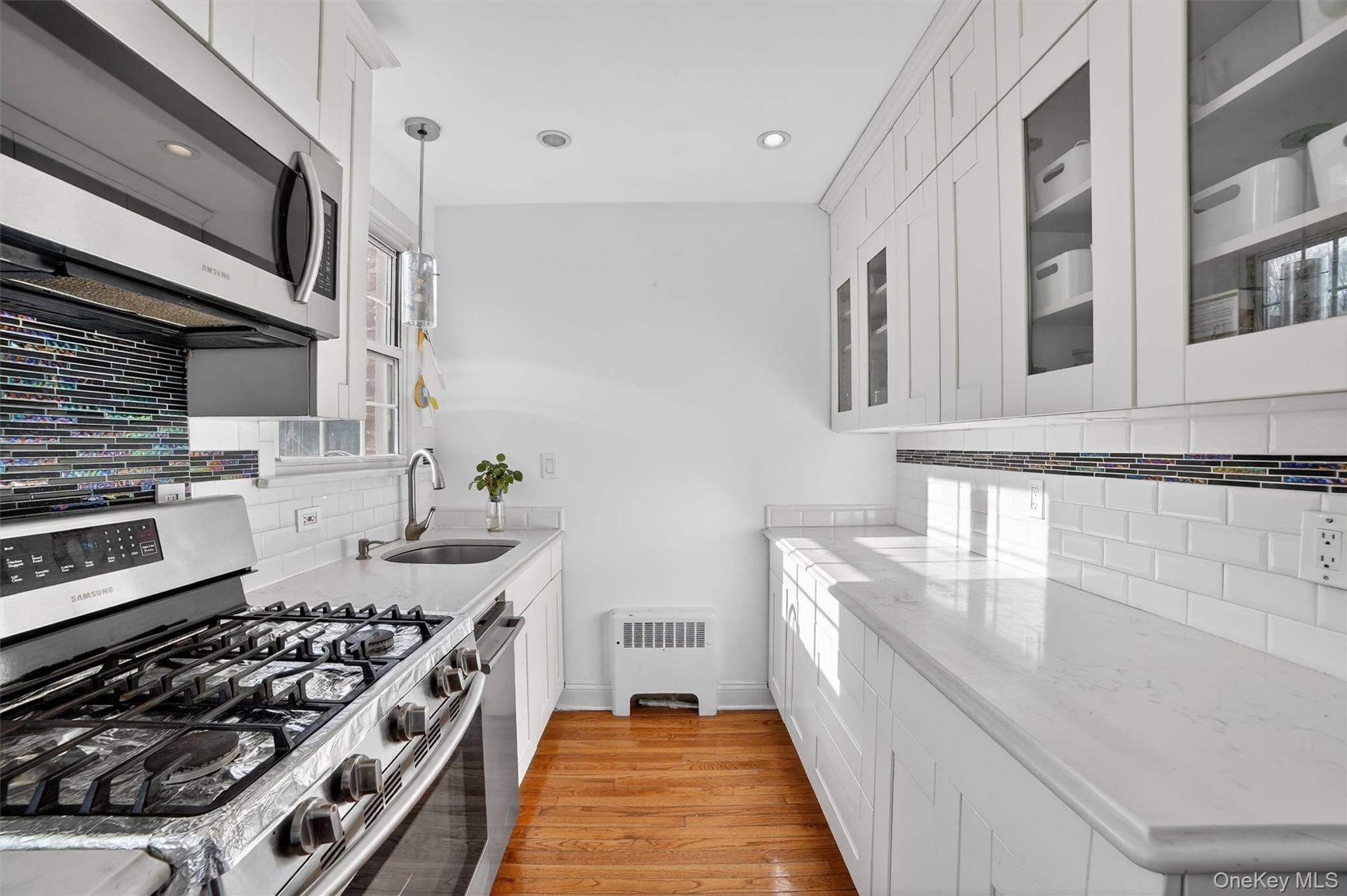 #13 photo, 109 N Broadway, White Plains , NY 10603