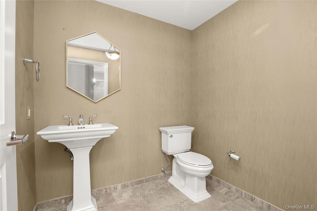 #17 photo, 10 Byron Place, Larchmont , NY 10538