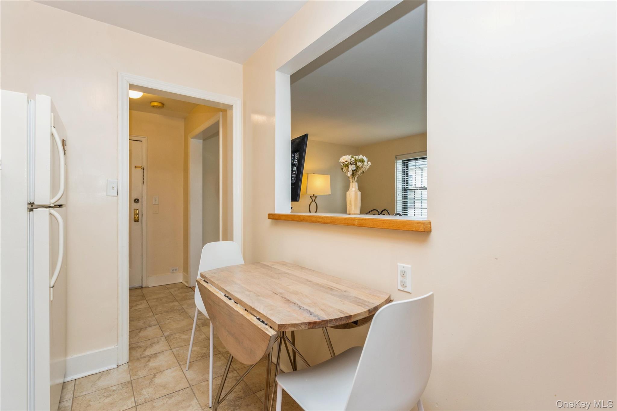 #10 photo, 61 Manchester, Eastchester , NY 10709