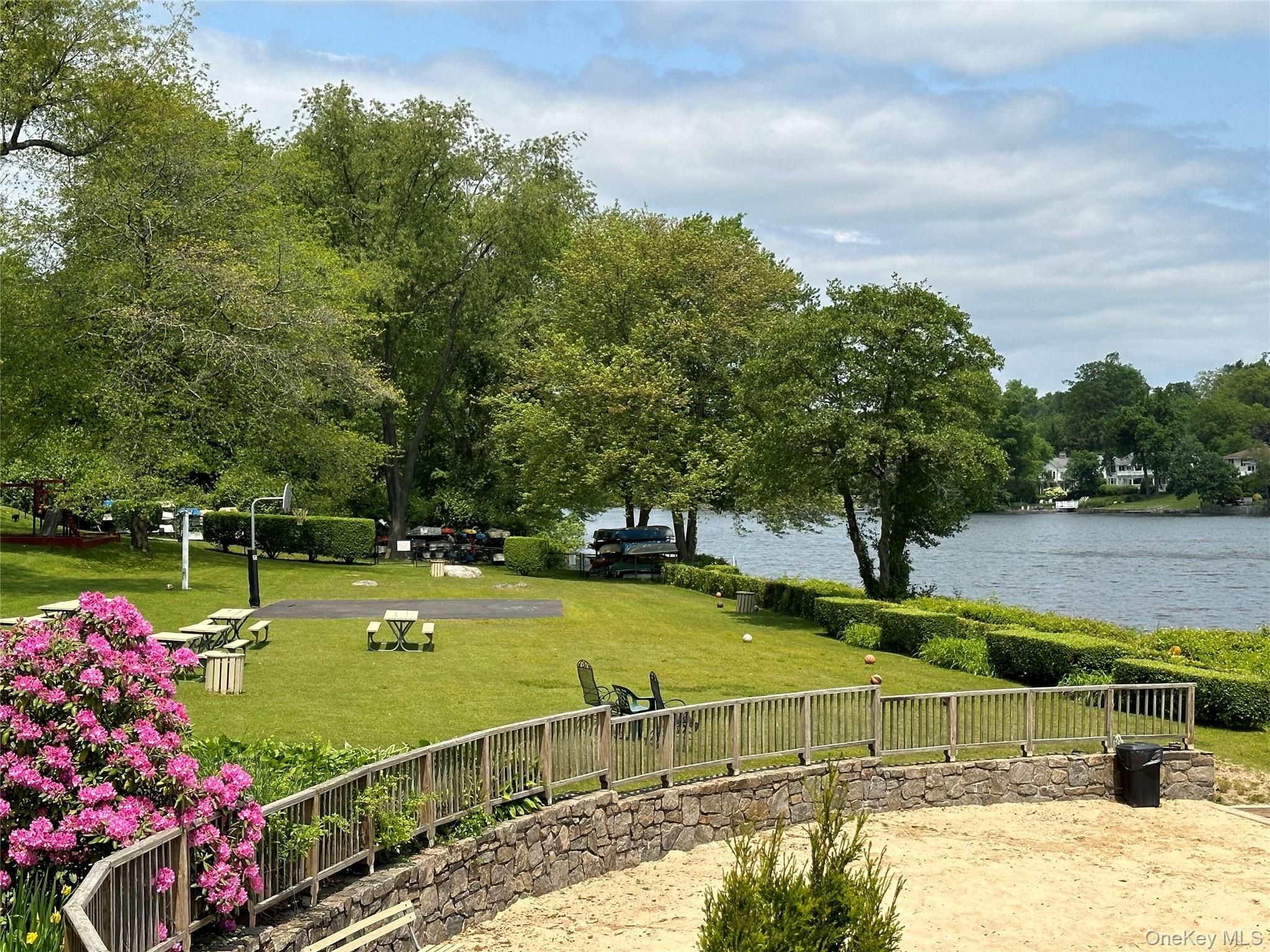 #20 photo, 61 Manchester, Eastchester , NY 10709