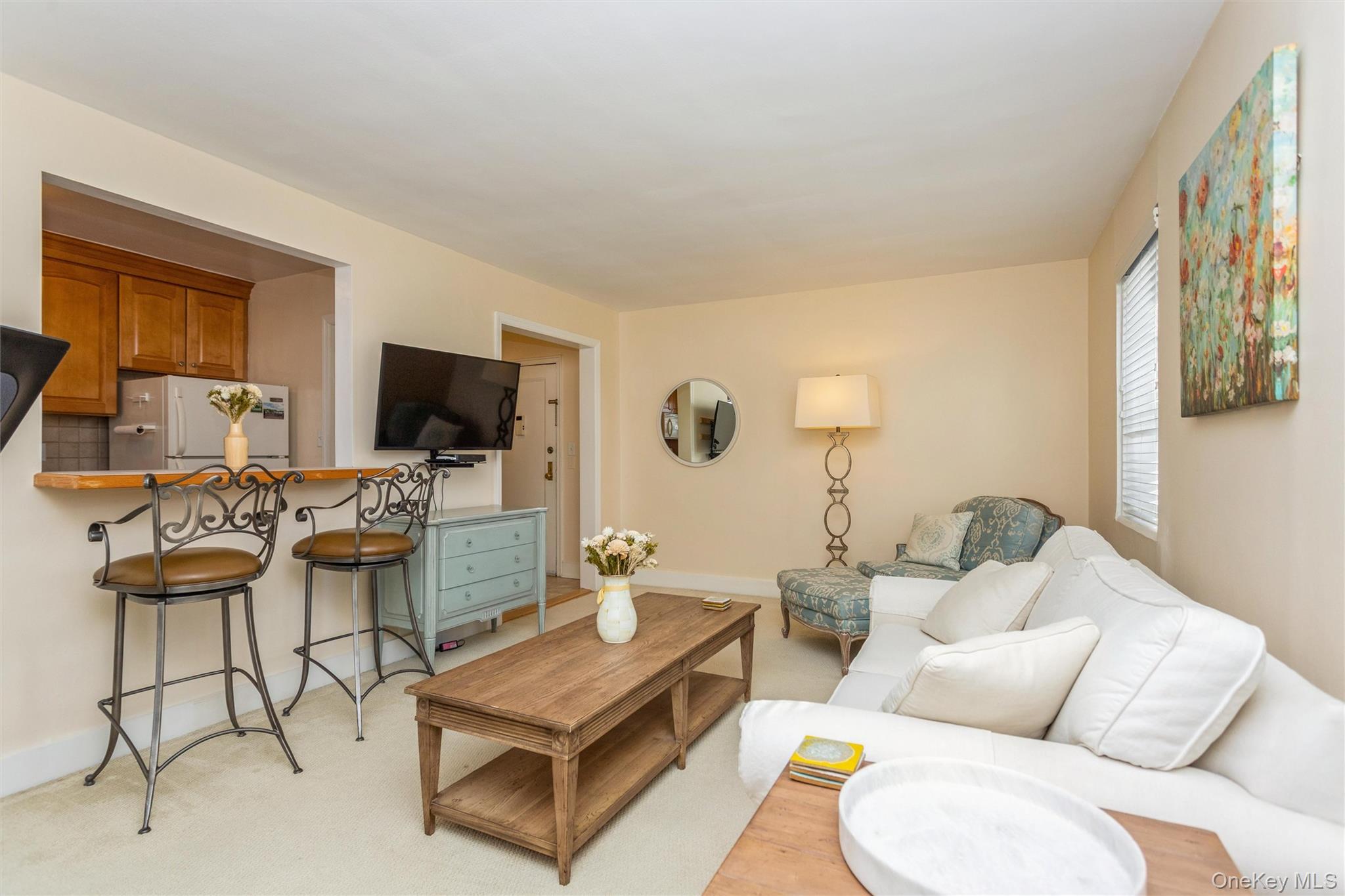 #6 photo, 61 Manchester, Eastchester , NY 10709