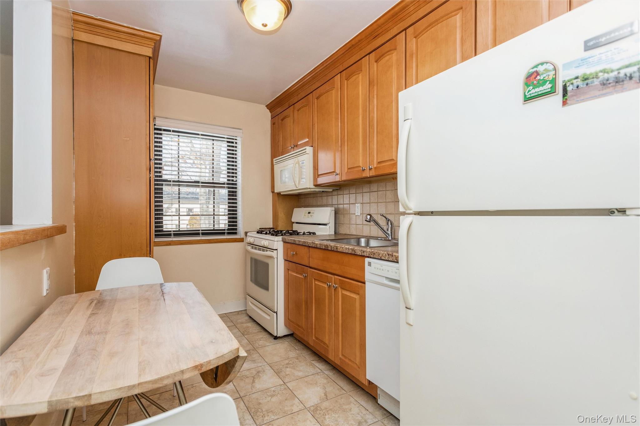 #8 photo, 61 Manchester, Eastchester , NY 10709