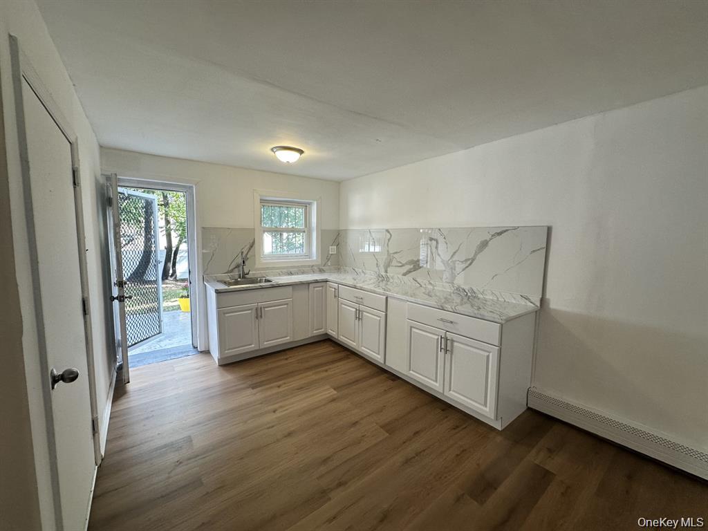 #13 photo, 1045 E 228th Street, Bronx , NY 10466