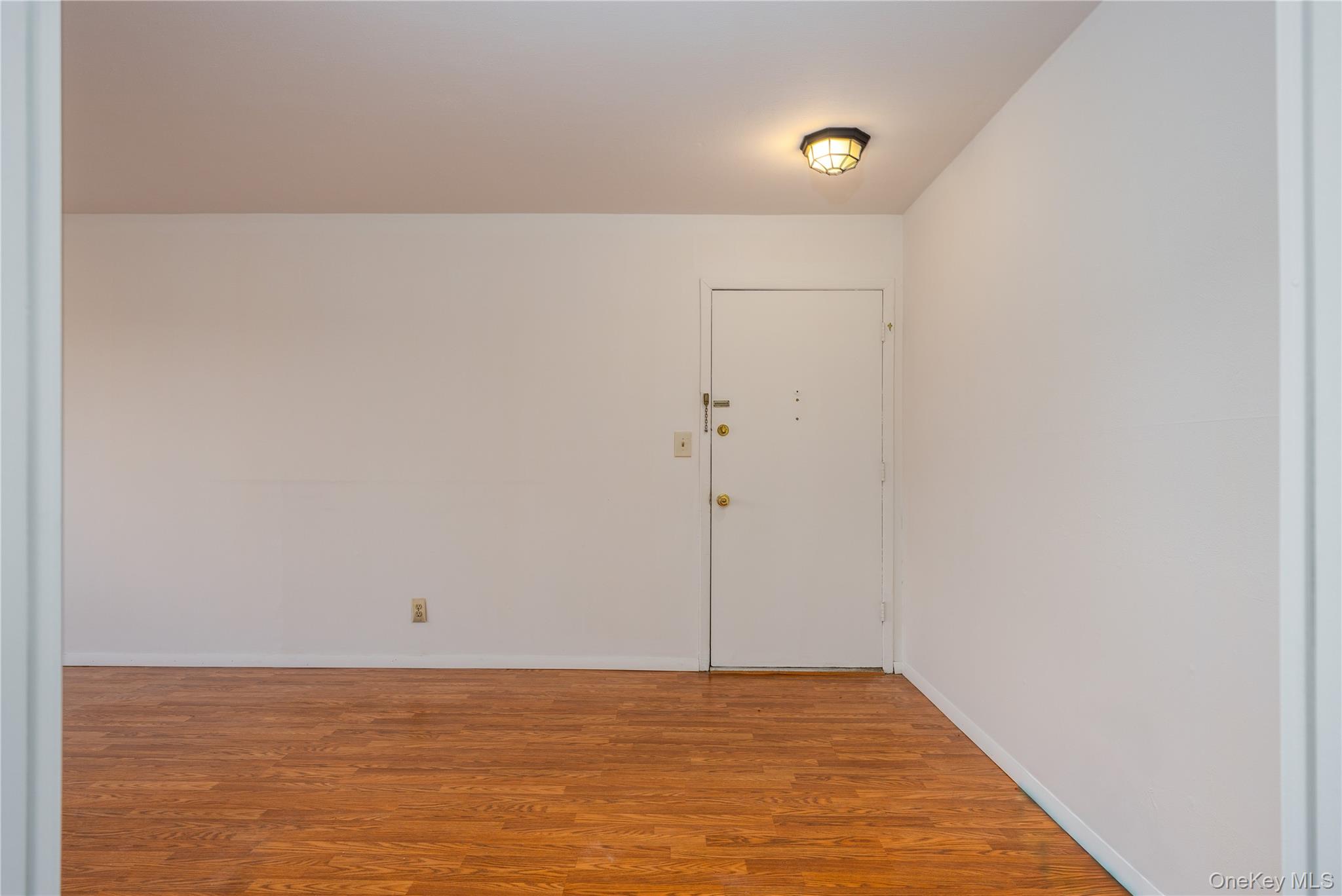 #9 photo, 306 Old Country Road, Elmsford , NY 10523