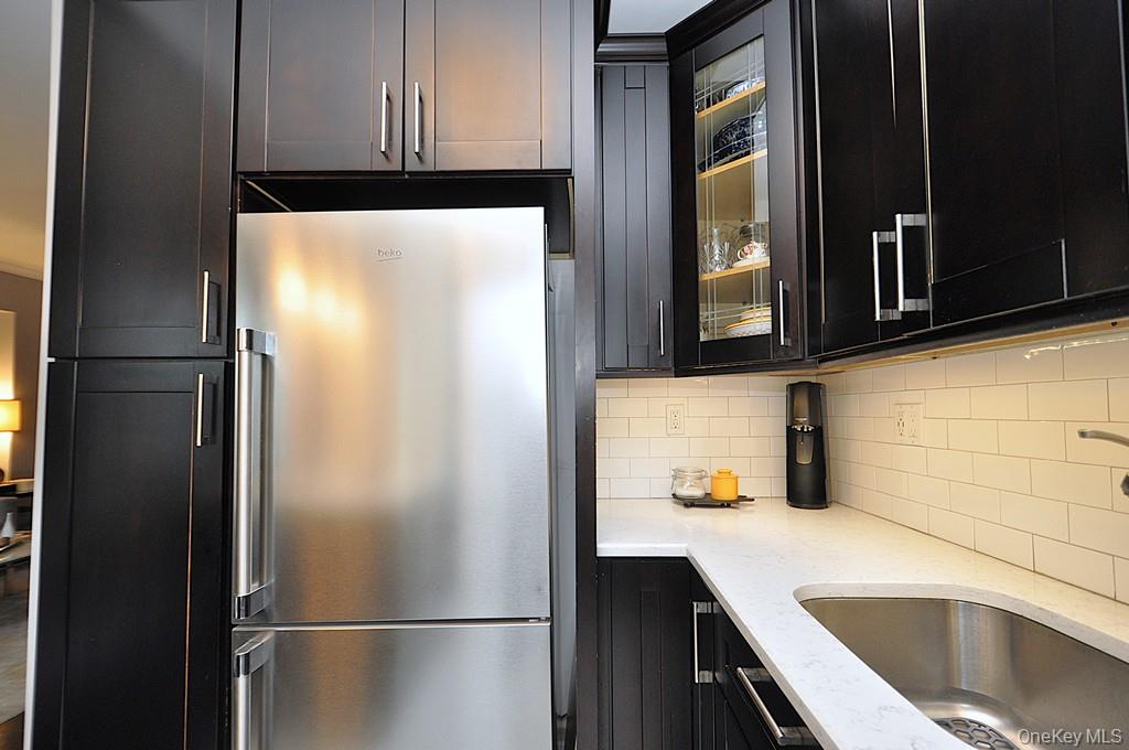 #15 photo, 281 Garth Road, 뉴욕주 Scarsdale , NY 10583