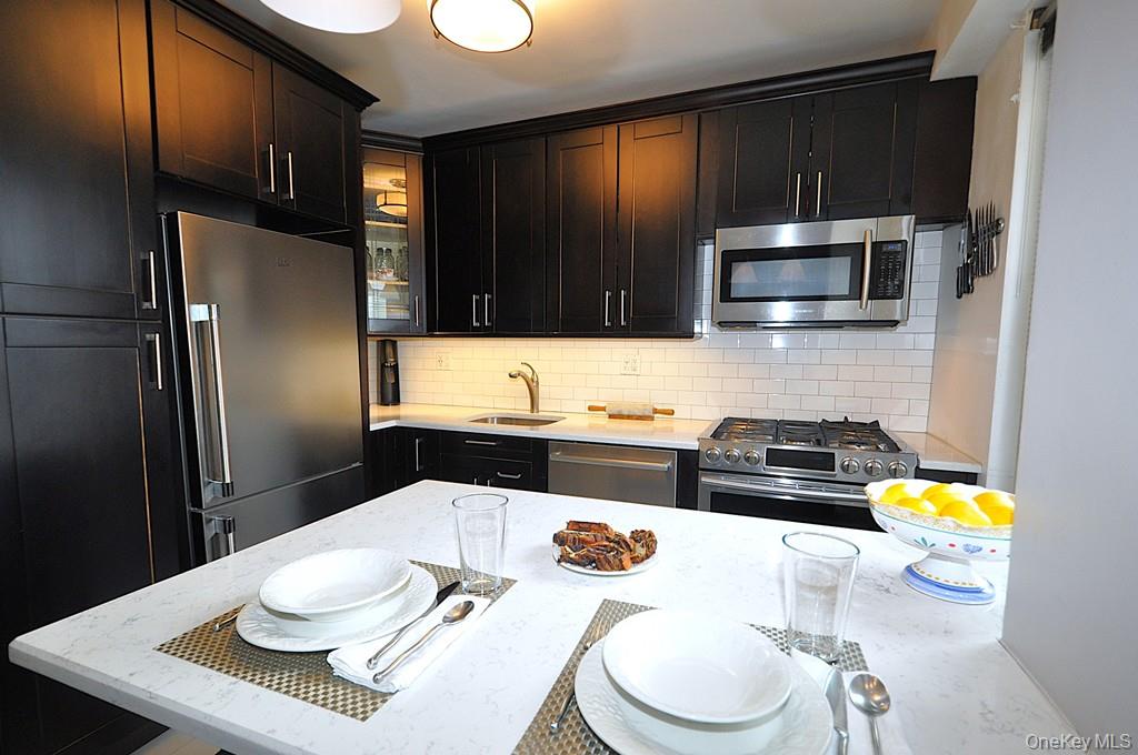 #16 photo, 281 Garth Road, 뉴욕주 Scarsdale , NY 10583