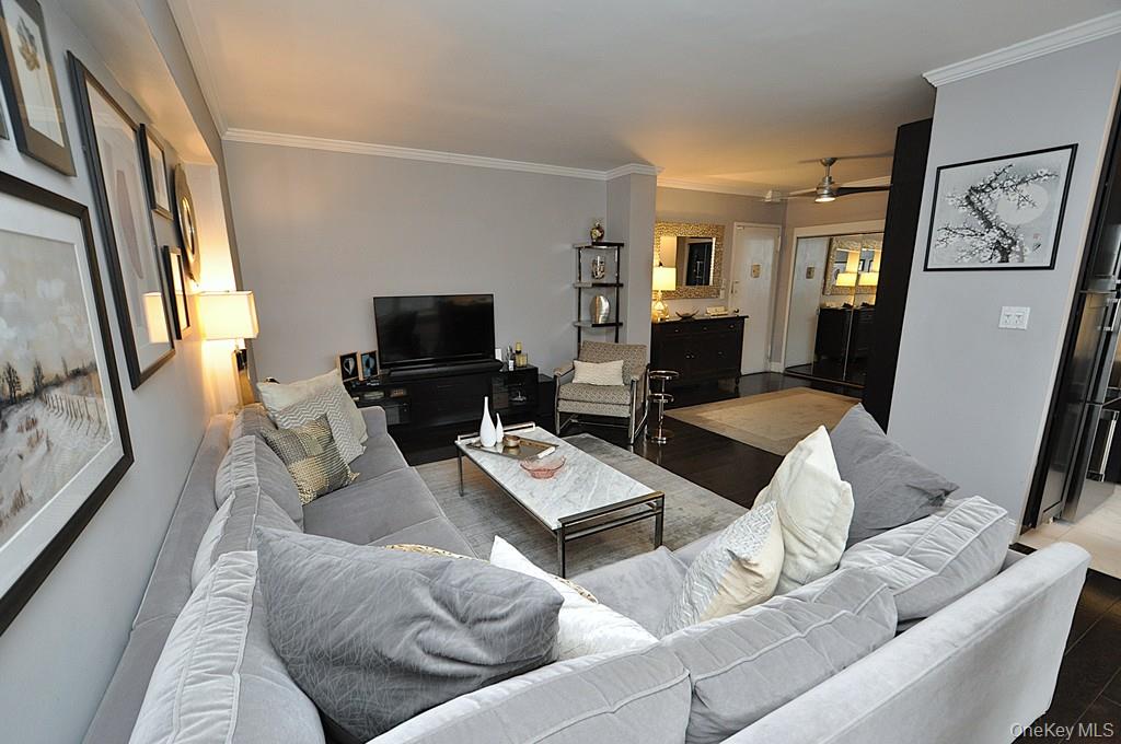 #8 photo, 281 Garth Road, 뉴욕주 Scarsdale , NY 10583