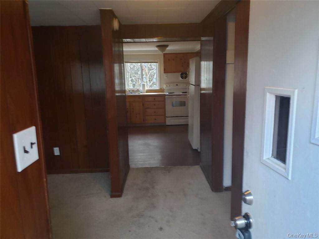 #10 photo, 8 Beech Place, Lake Peekskill , NY 10537