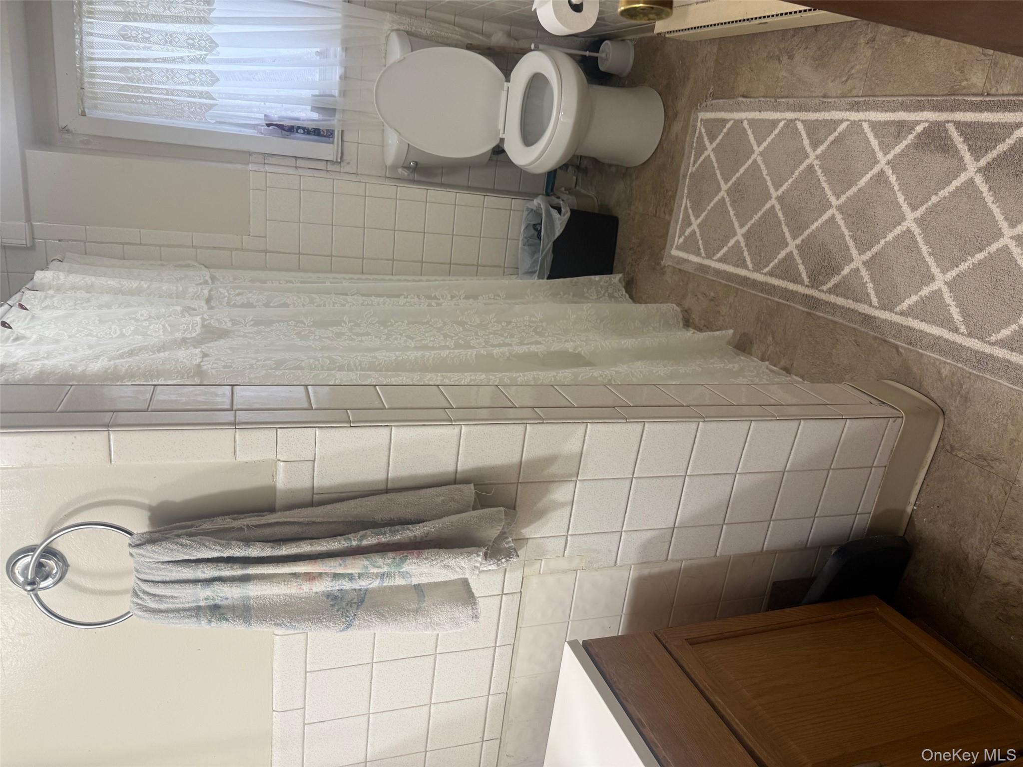 #17 photo, 8 Beech Place, Lake Peekskill , NY 10537