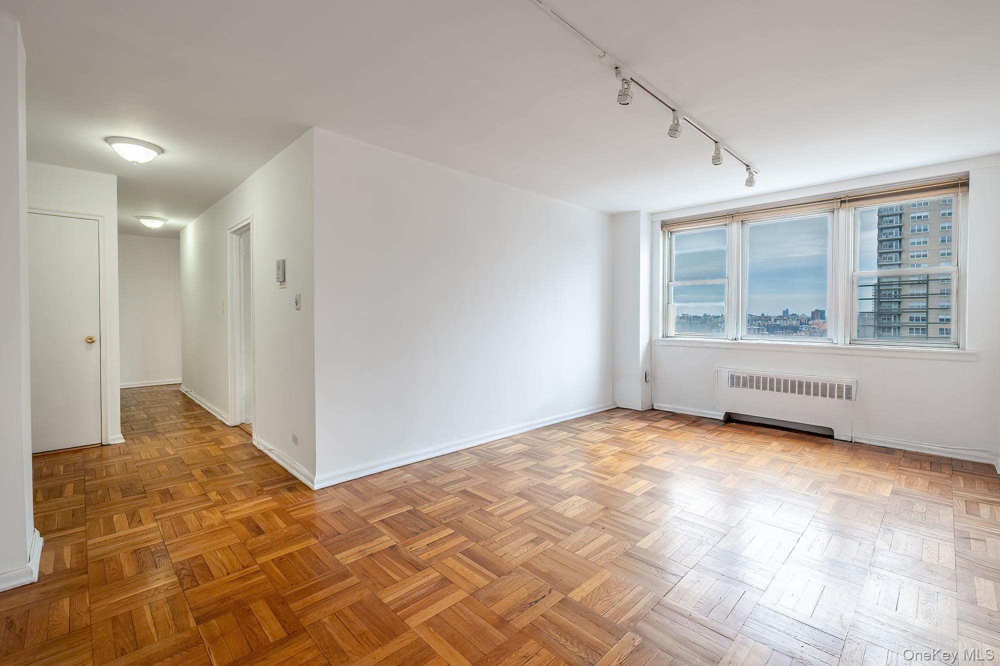 #3 photo, 60 Knolls Crescent, Bronx , NY 10463