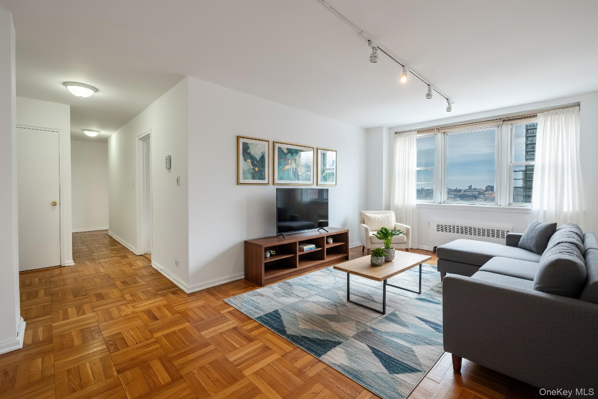 #4 photo, 60 Knolls Crescent, Bronx , NY 10463