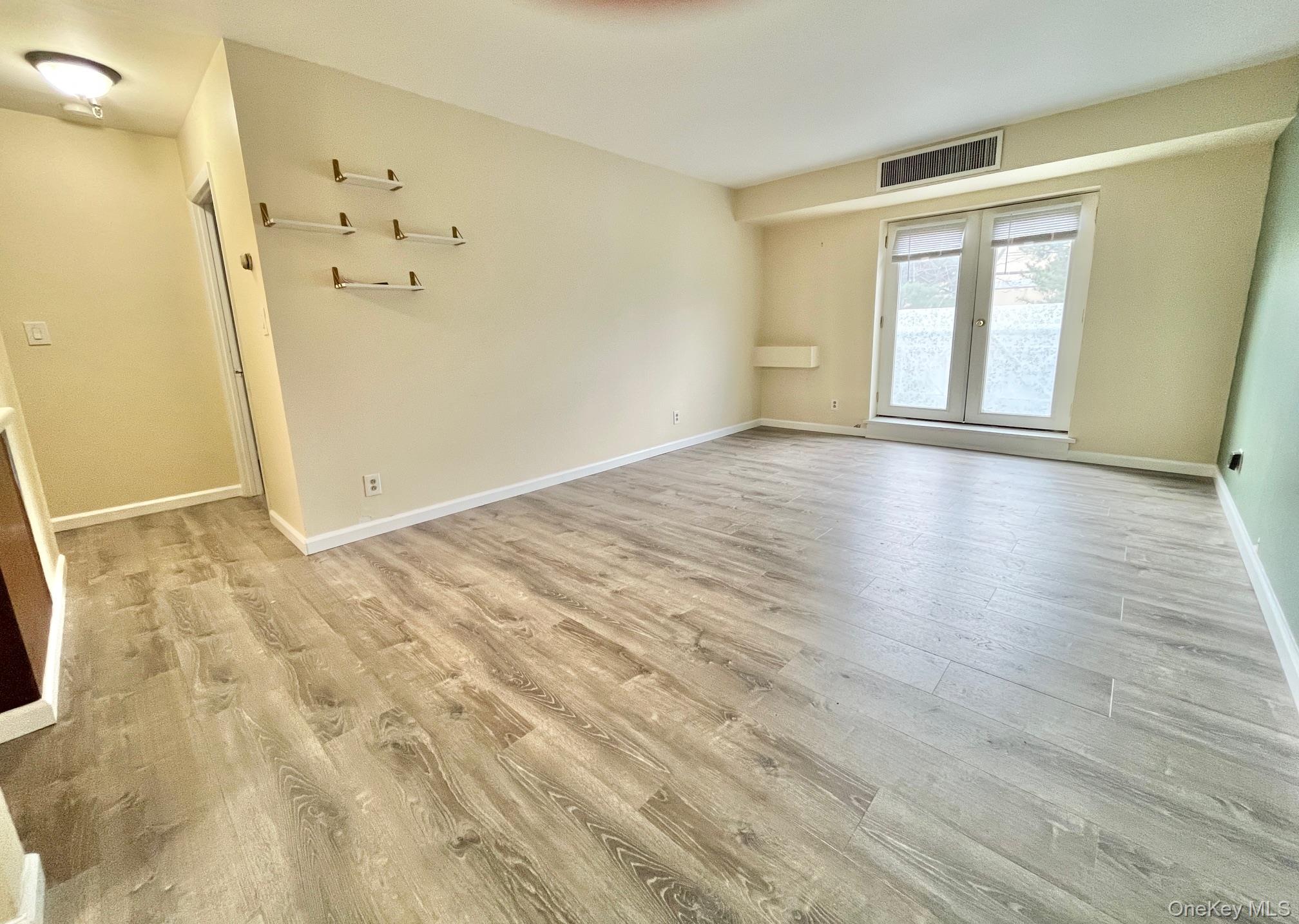 #11 photo, 501 N Barry Avenue, Mamaroneck , NY 10543