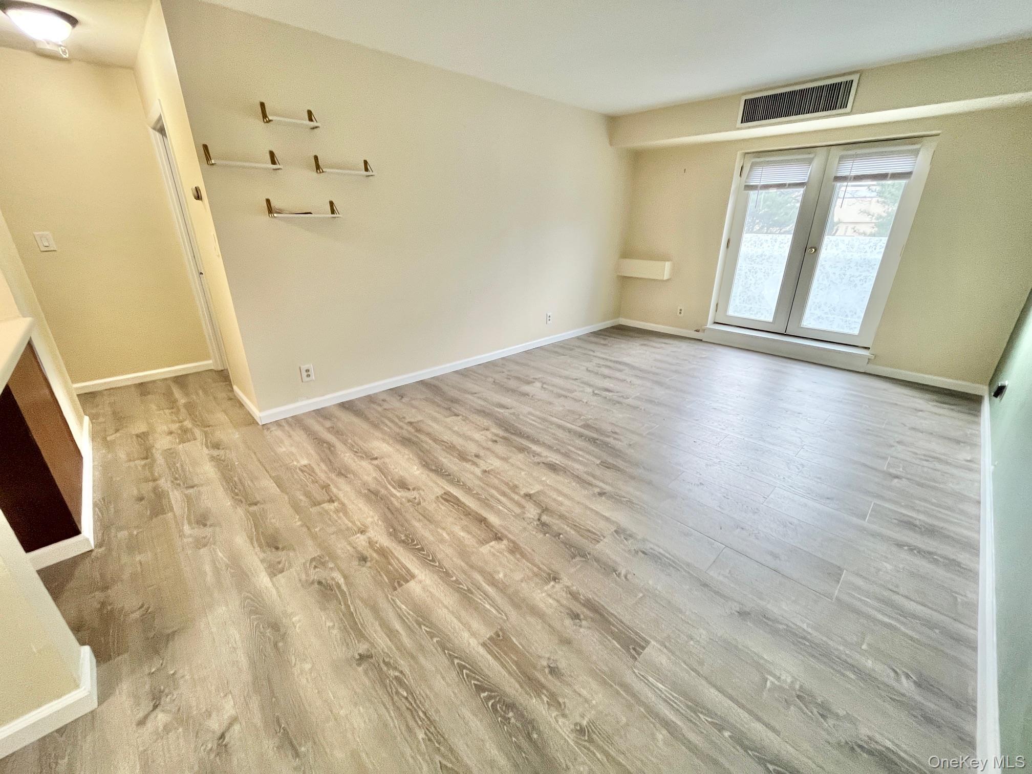 #5 photo, 501 N Barry Avenue, Mamaroneck , NY 10543